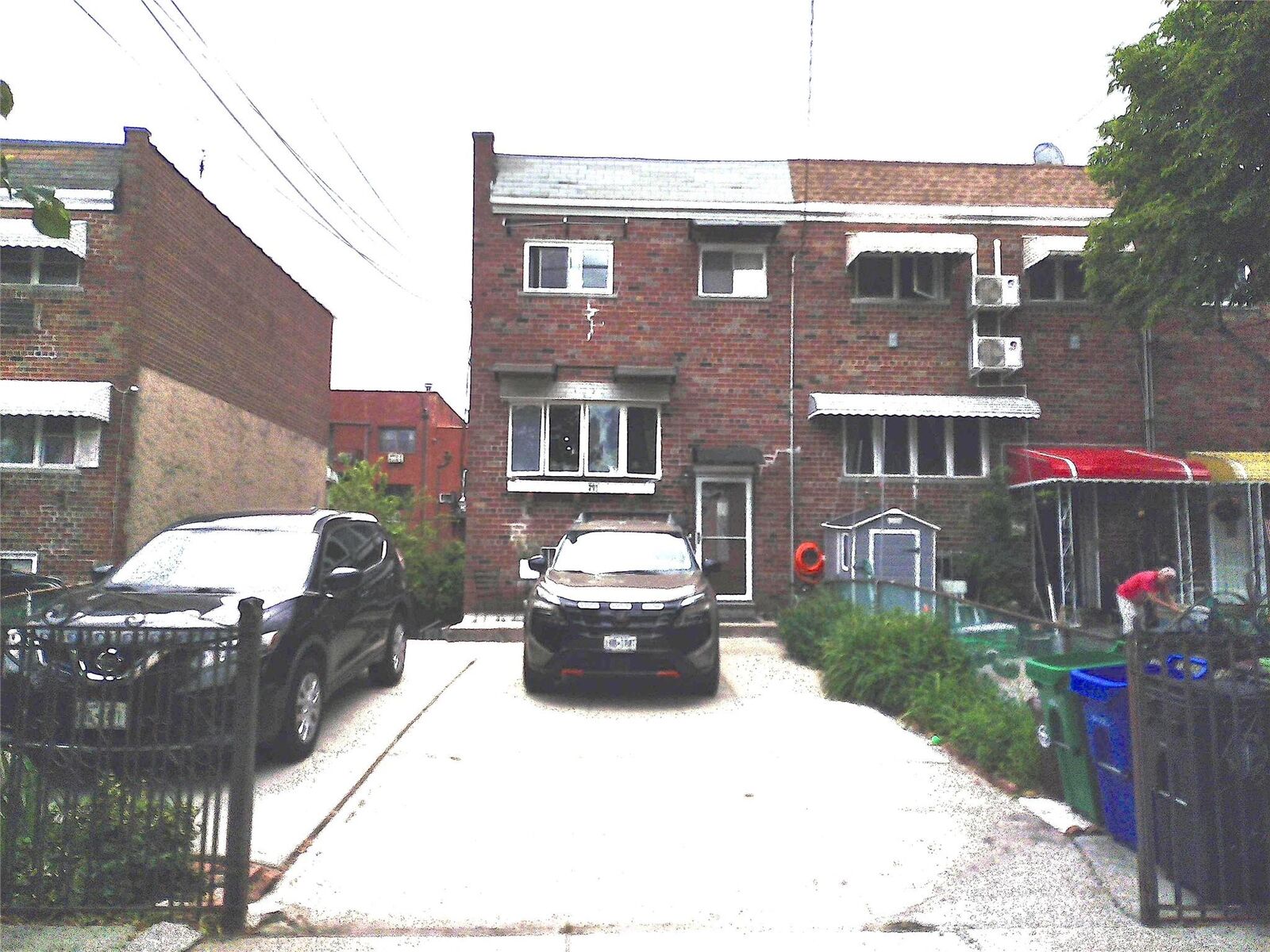Property Photo:  277 Graff Avenue  NY 10465 