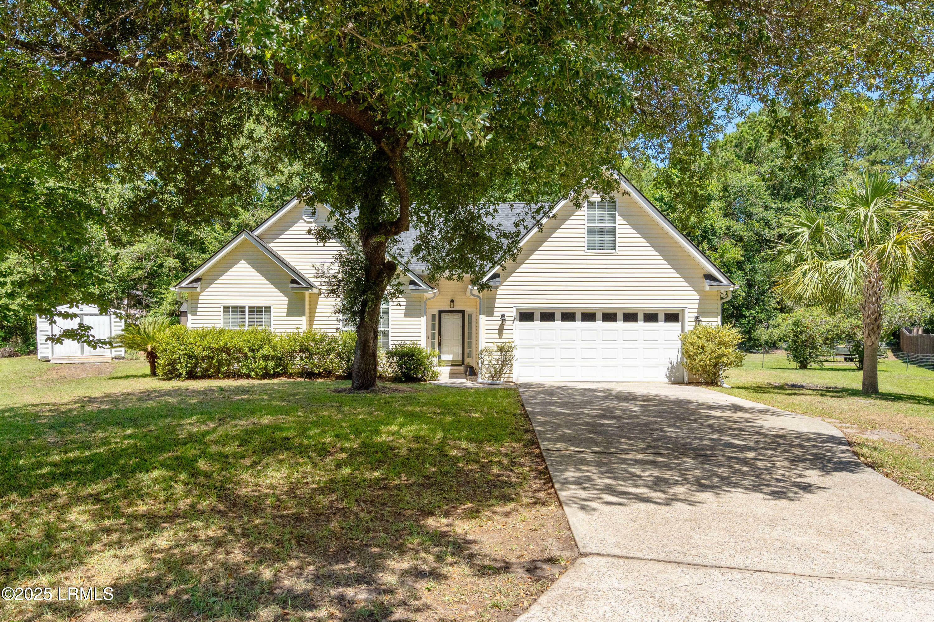 Property Photo:  5 Susan Court  SC 29907 