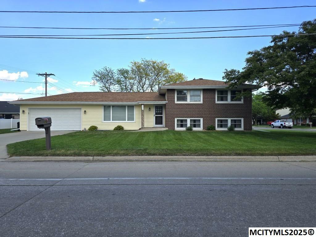 Property Photo: 521 S Kentucky IA 50401