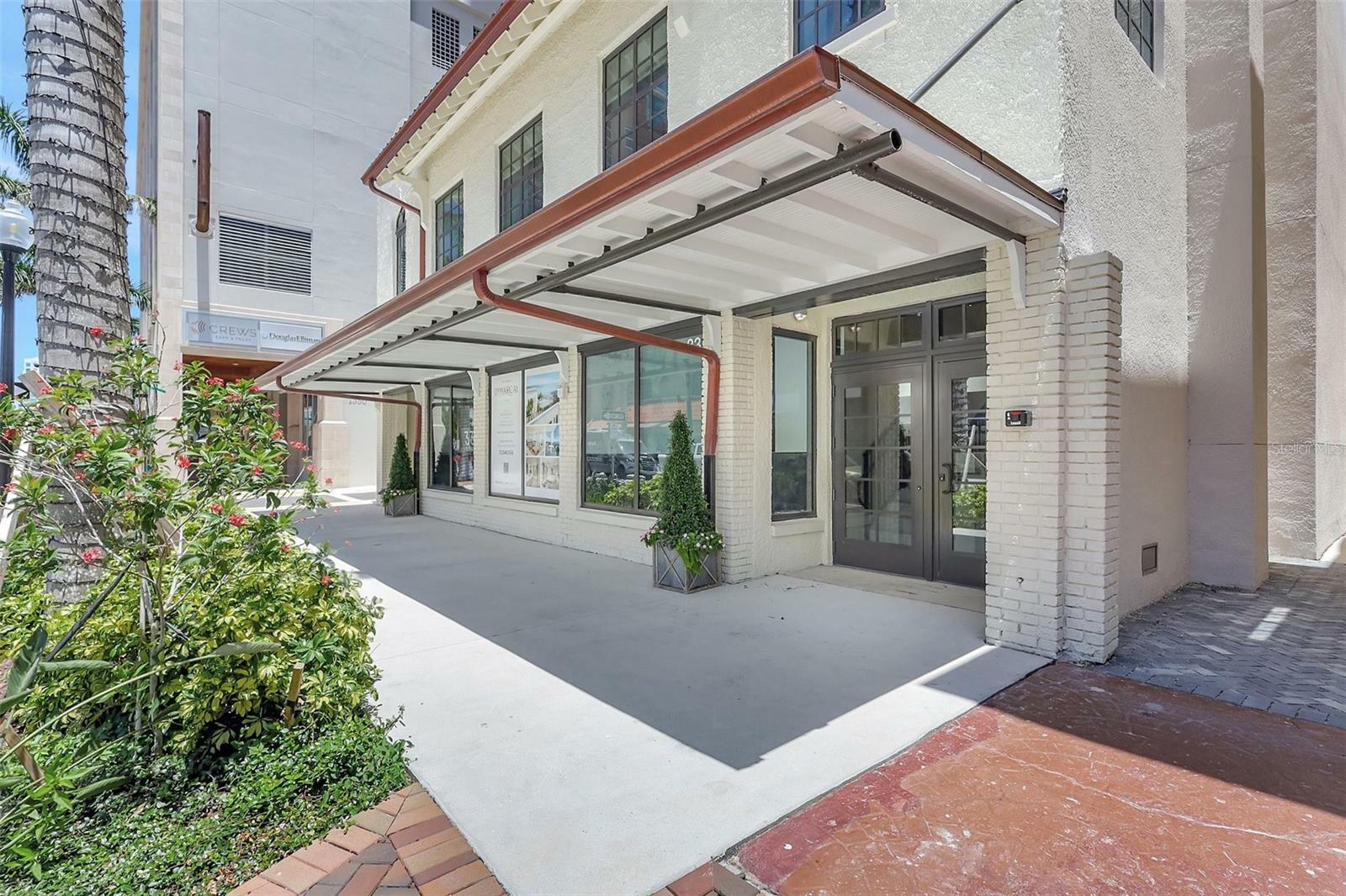 Property Photo: 33 S Palm Avenue 1101 FL 34236