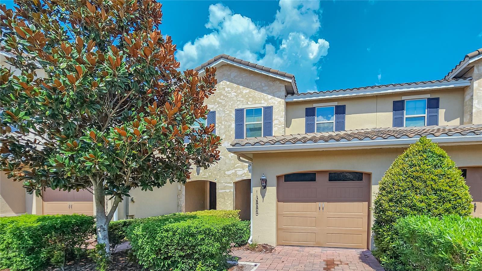 Property Photo: 13885 Arclid Street FL 32832