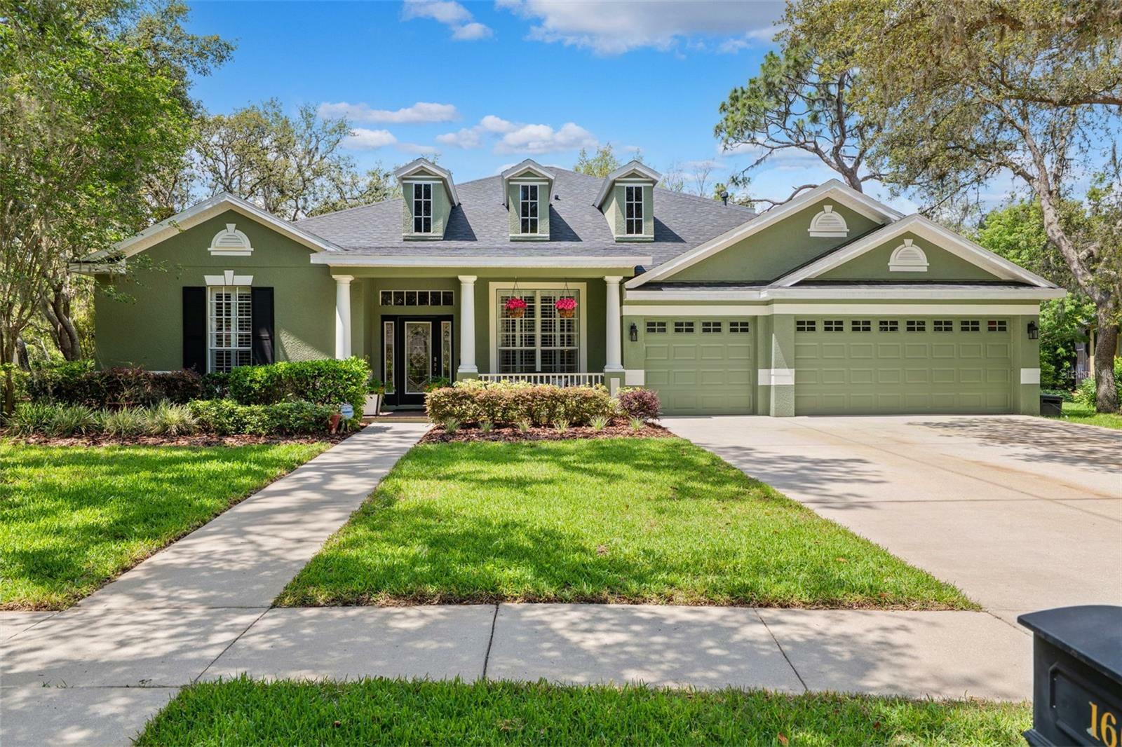 Property Photo: 16039 Ternglade Drive FL 33547