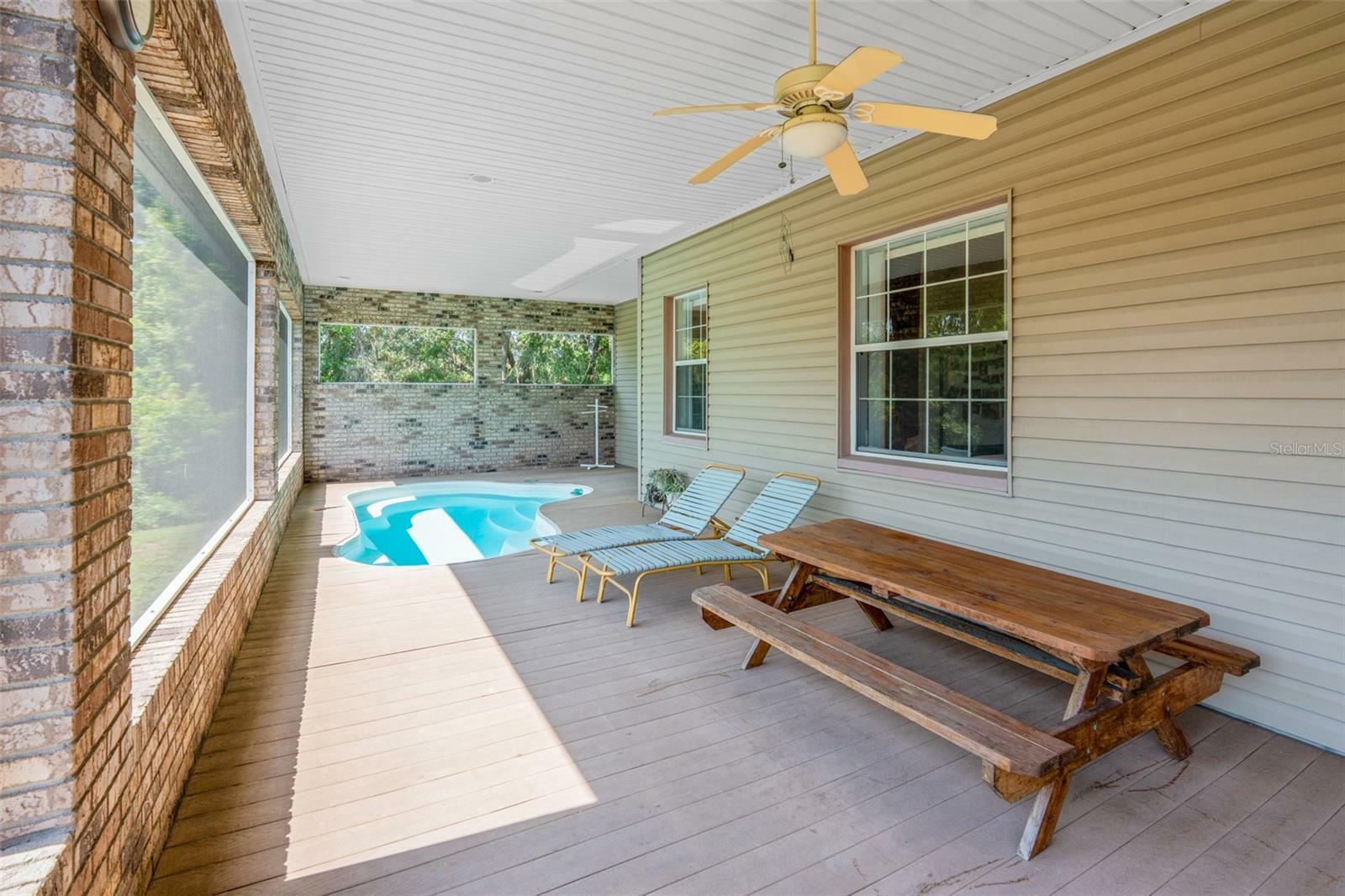 Property Photo: 14365 Evans Ranch Road FL 33809
