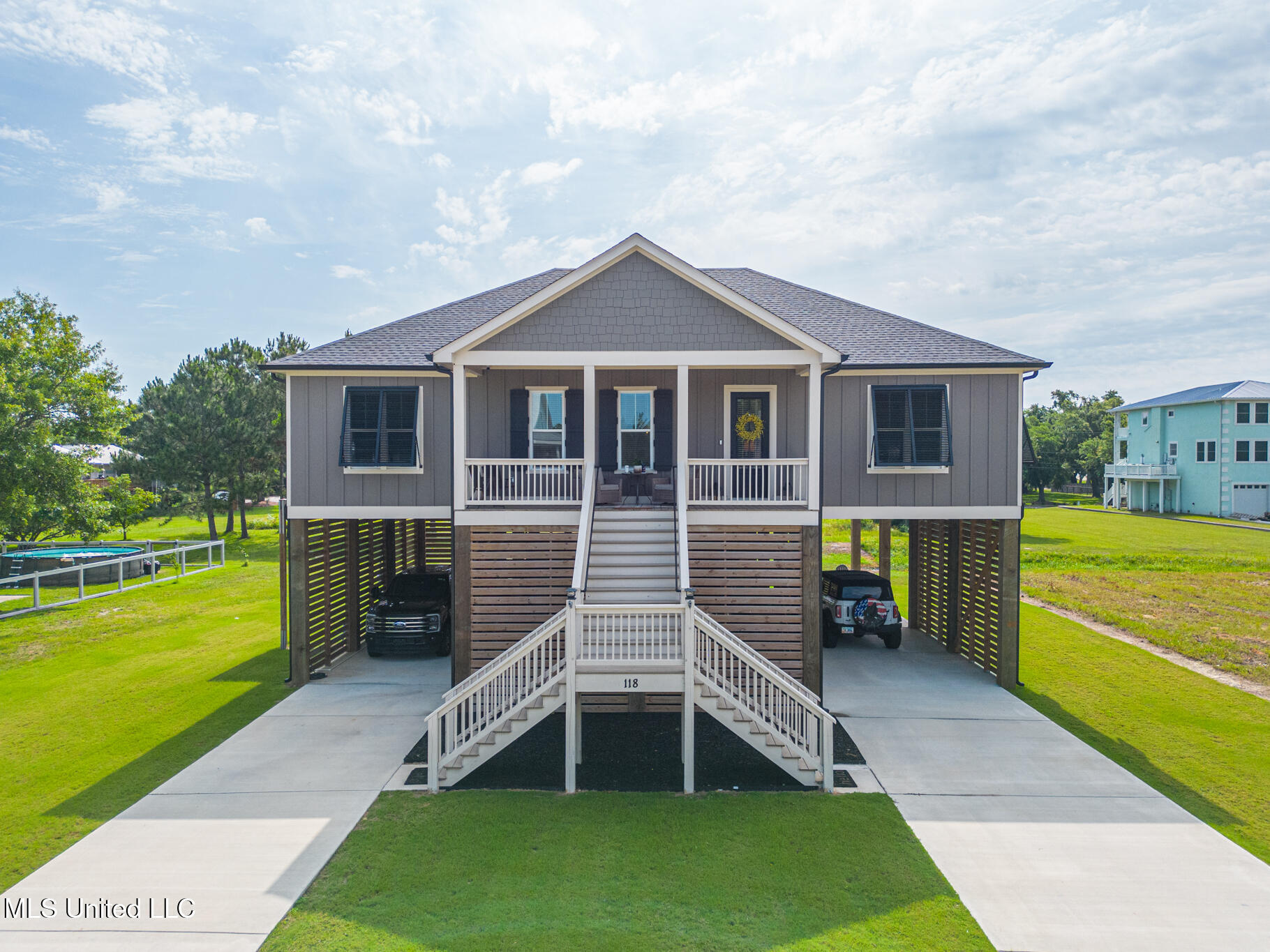 Property Photo: 118 Sea Oaks Boulevard MS 39560