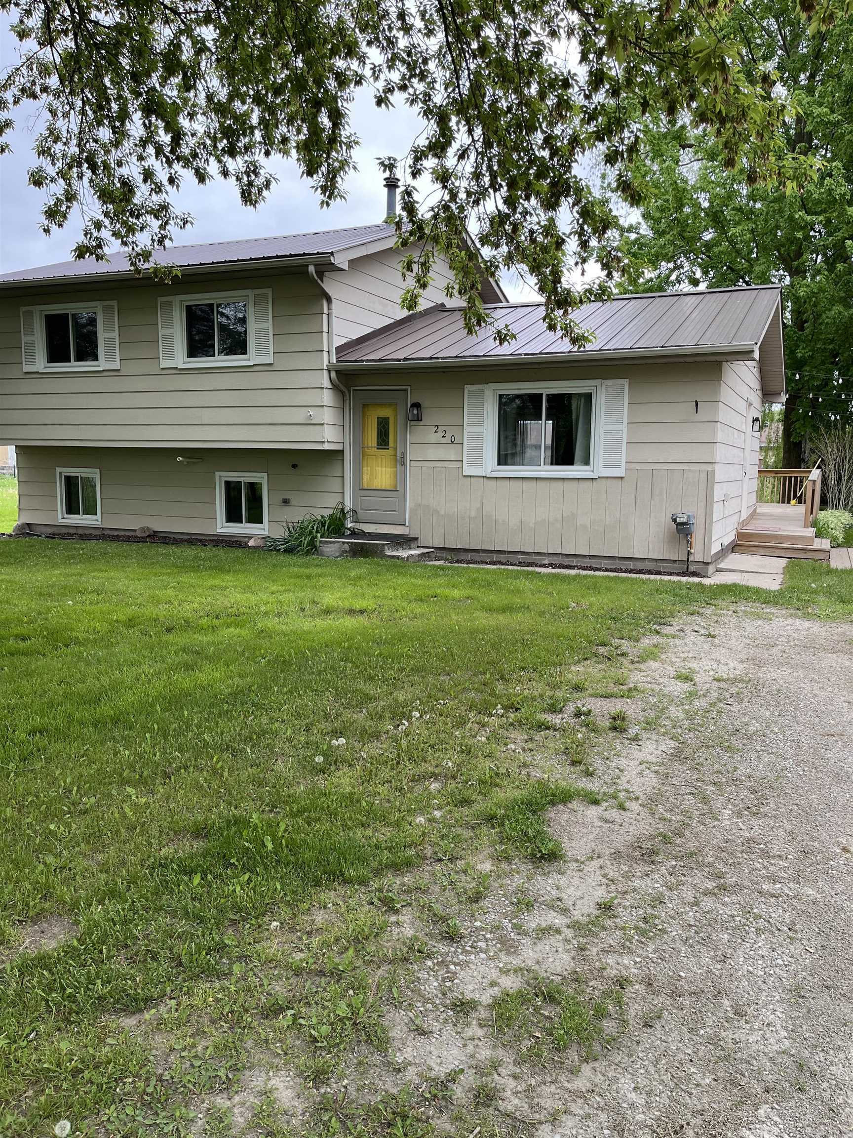 Property Photo: 220 N Court Street MI 48658