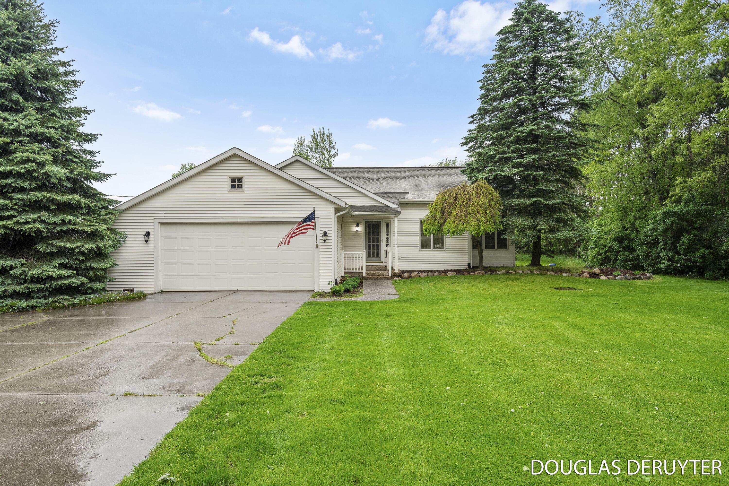 Property Photo:  7470 Parmalee Road  MI 49333 