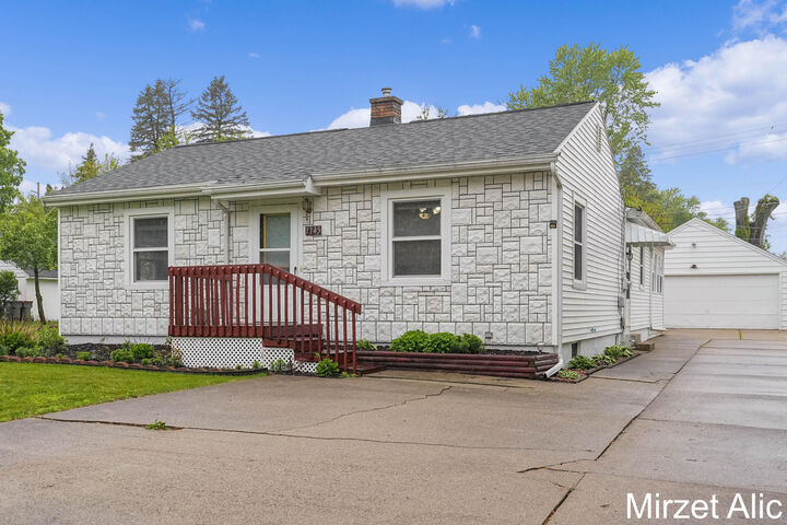 Property Photo: 1145 Eastmont Drive SE MI 49546