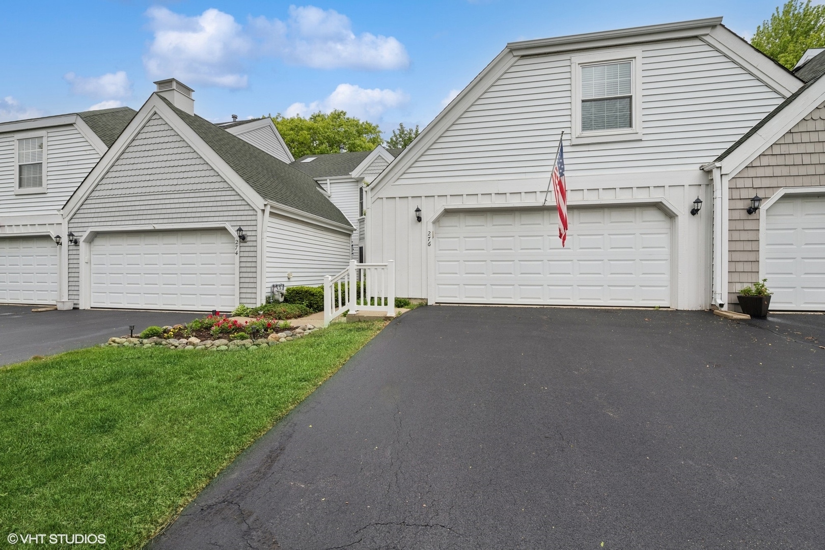 Property Photo:  276 Oak Bluff Court 25-3  IL 60084 