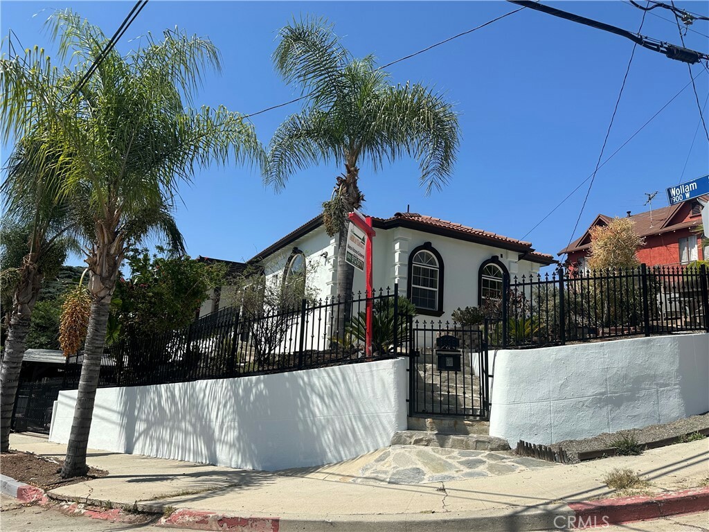1935 Wollam Street  Los Angeles CA 90065 photo