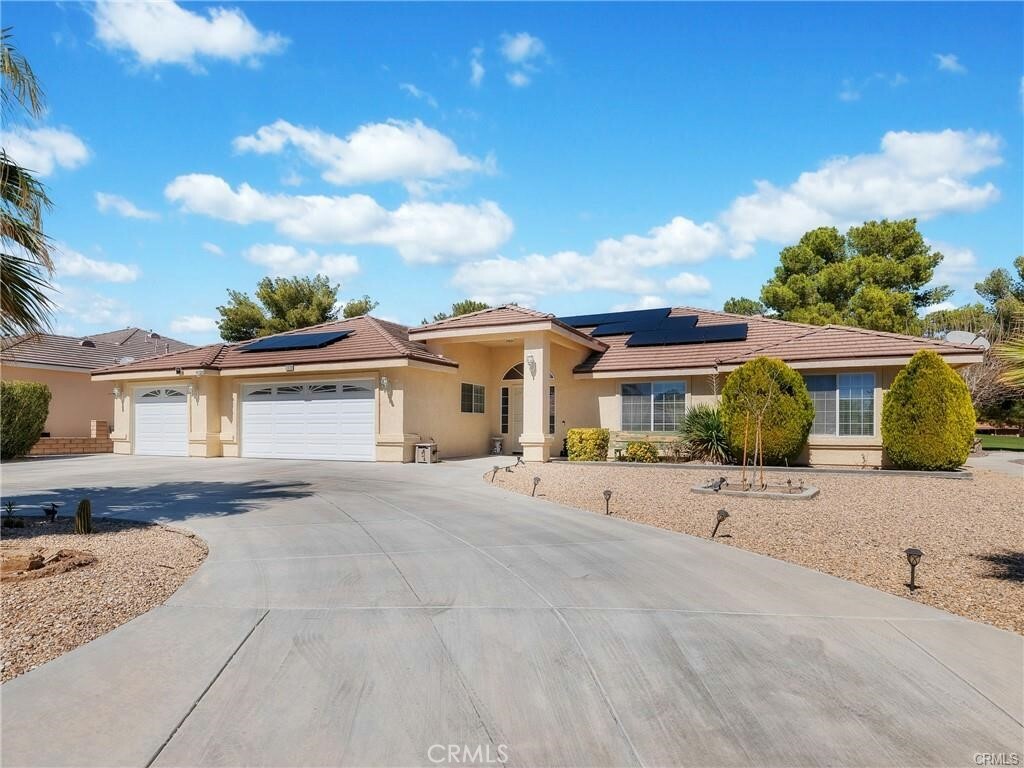 27870 Jasmine Lane  Helendale CA 92342 photo