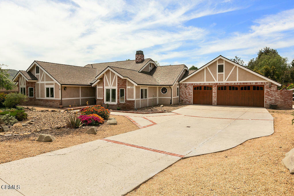 Property Photo: 2735 Los Pinos Circle CA 93012