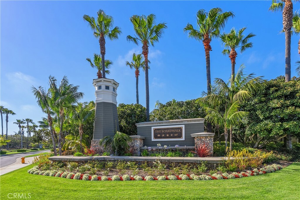 Property Photo: 6249 Pacific Pointe Drive 16 CA 92648