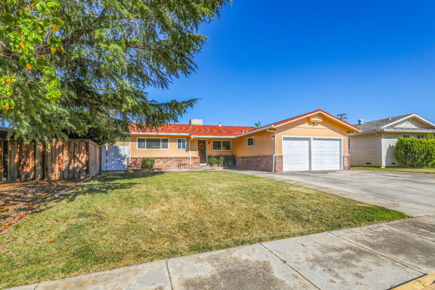 Property Photo: 5705 Rickey Drive CA 95822