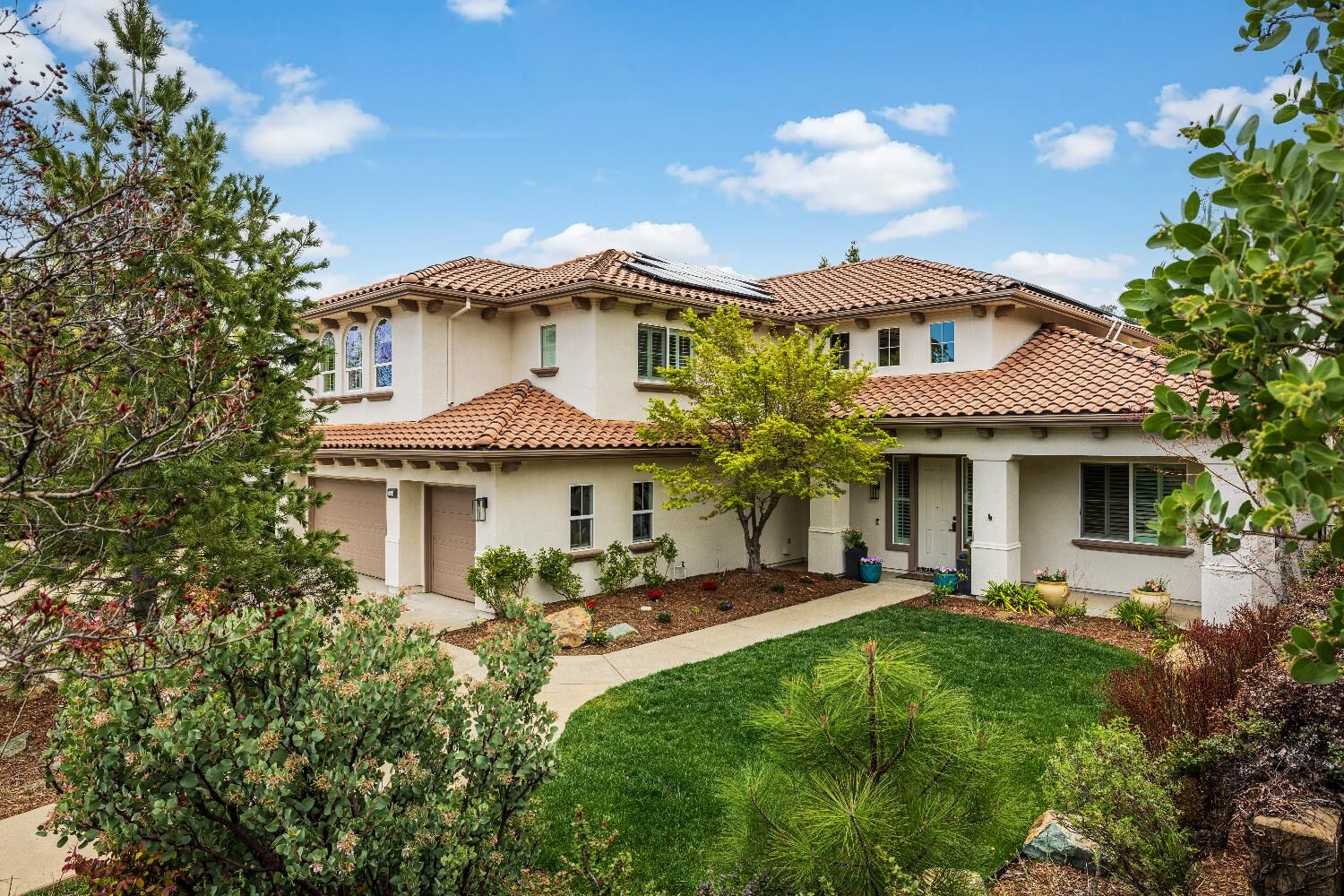 Property Photo: 2864 Aberdeen Lane CA 95762