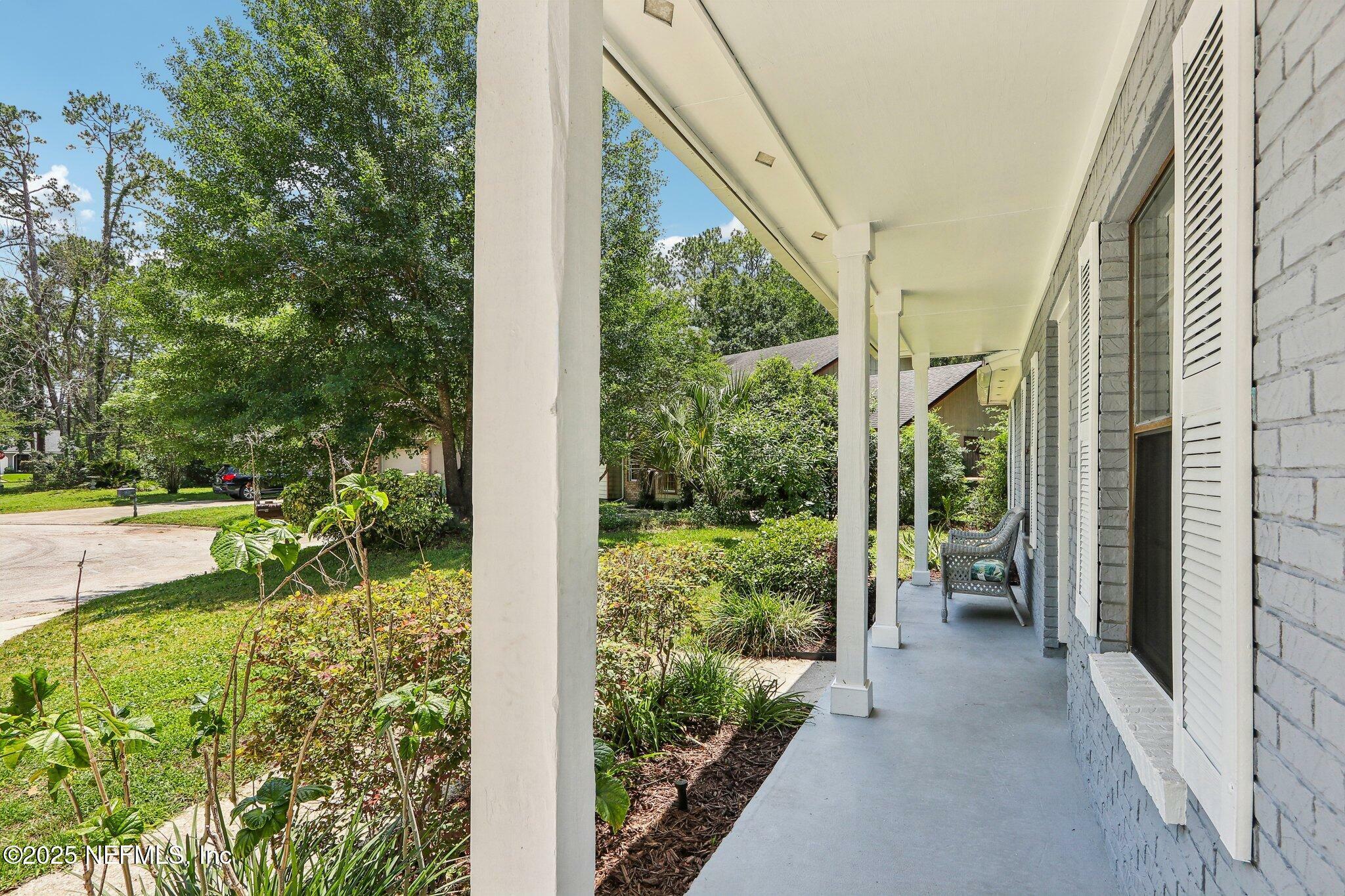 Property Photo: 10368 Chatwood Court FL 32257
