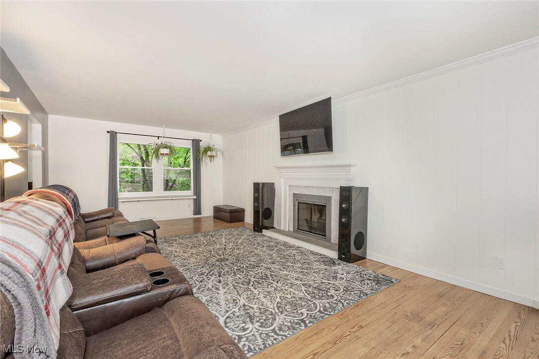 Property Photo: 7401 Mines Road SE OH 44484