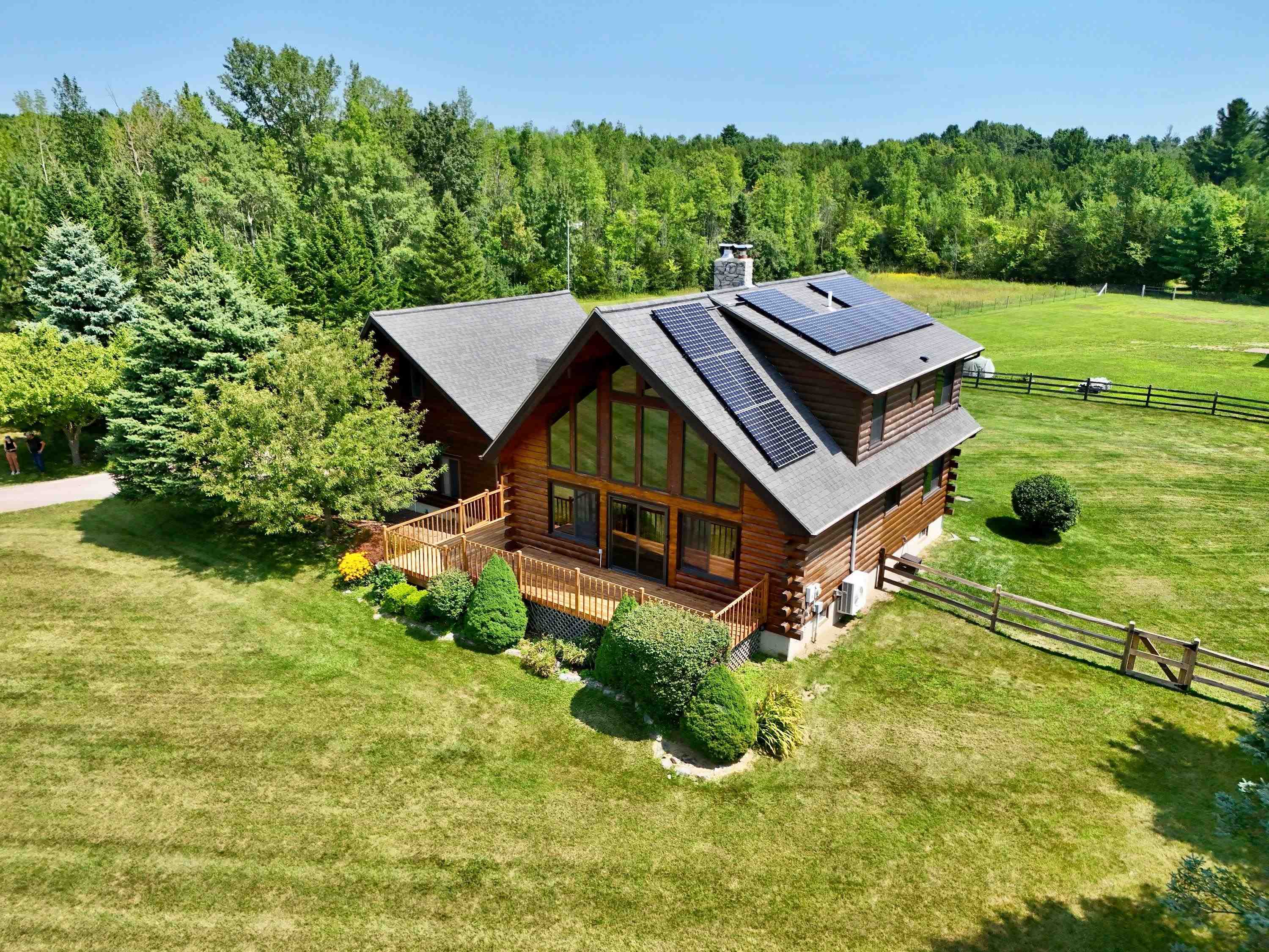 Property Photo: 8 Maynard Court VT 05458