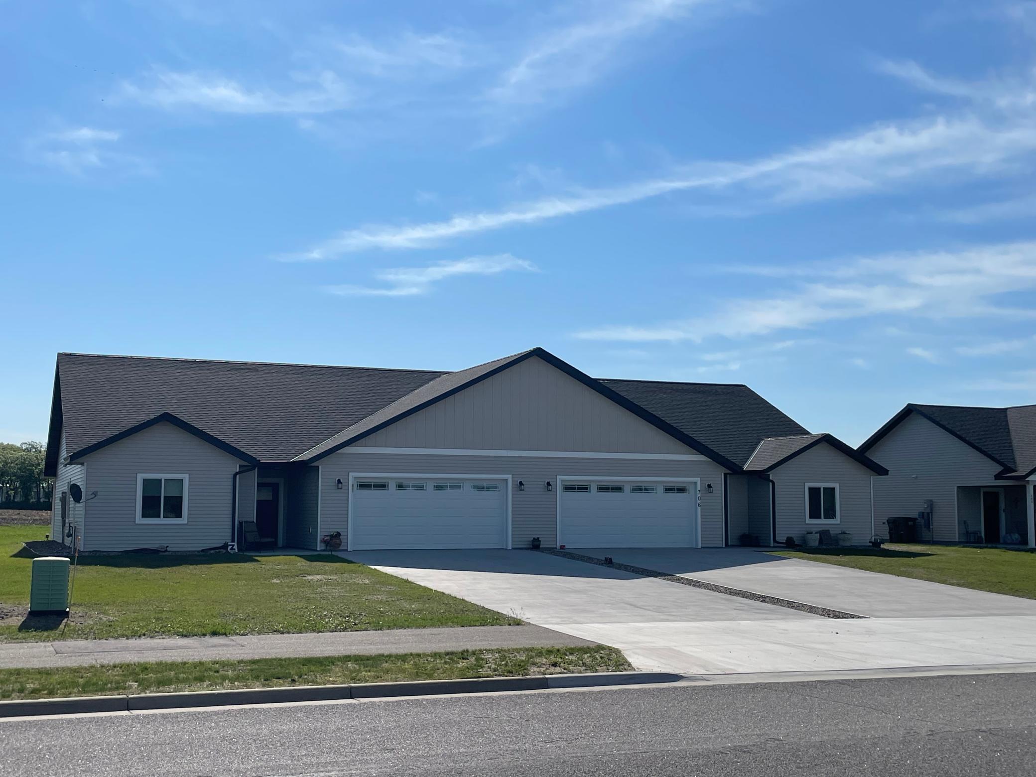 Property Photo:  400 11th Street SE  MN 56331 