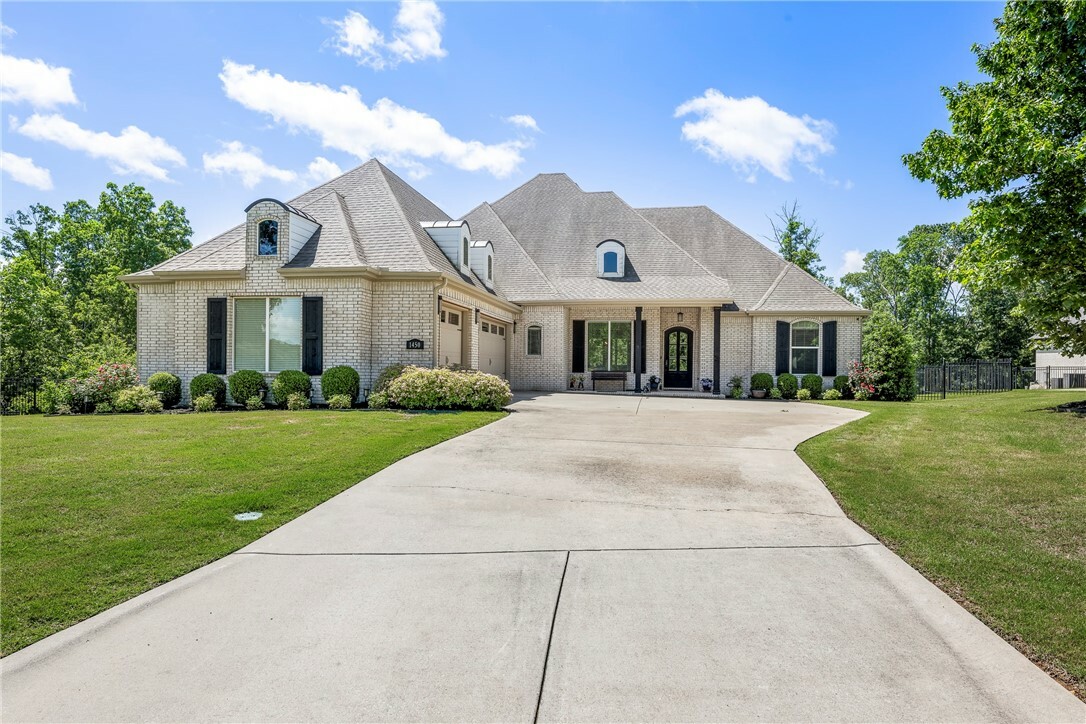 Property Photo: 1450 Le Chesnay Drive AR 72719