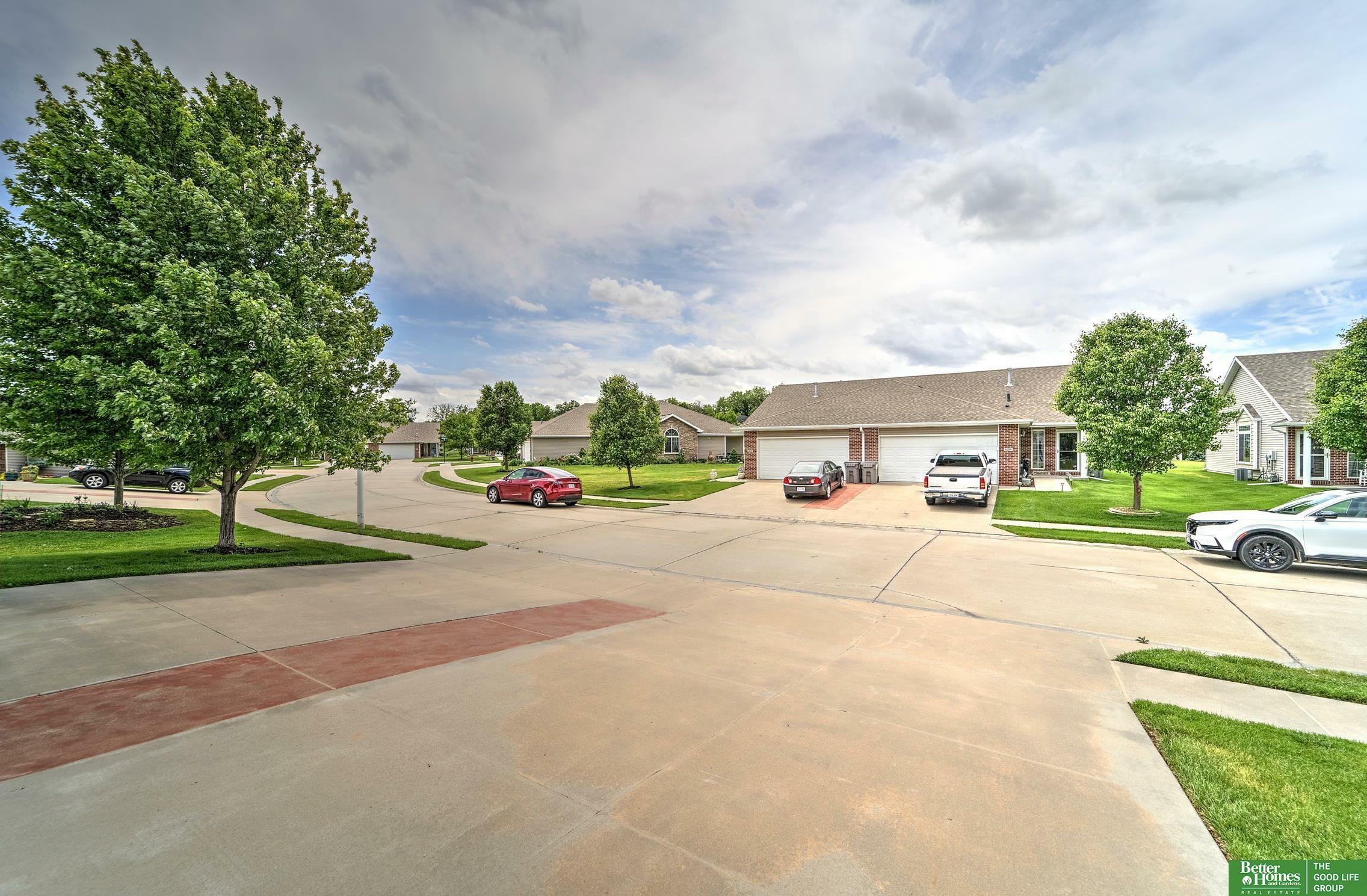 Property Photo: 6200 Maple View Drive NE 68512