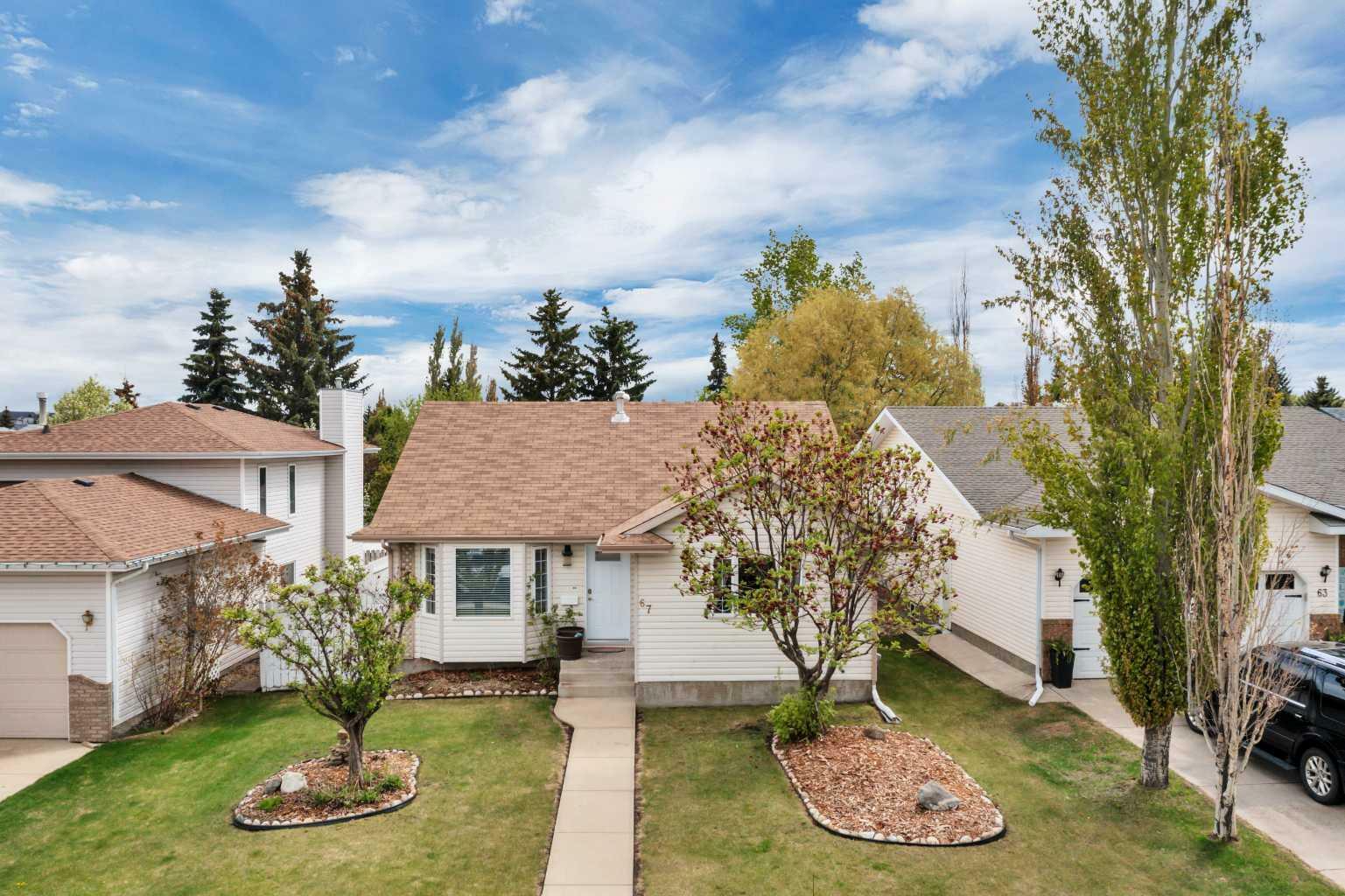 67 Duston Street  Red Deer AB T4R 2L6 photo
