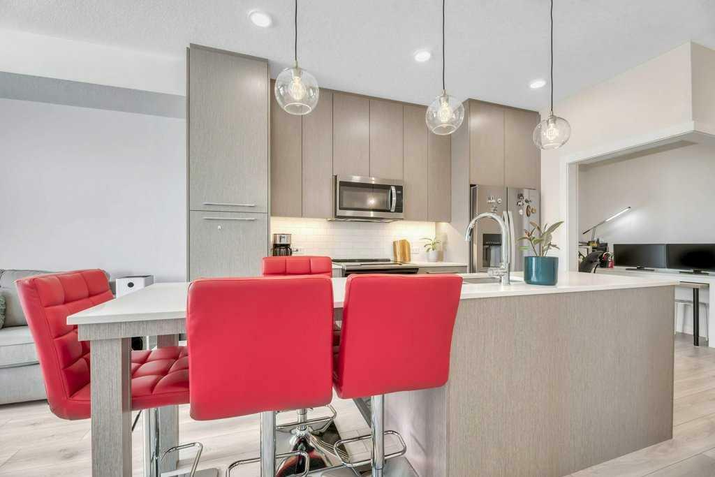 Property Photo:  76 Cornerstone Passage NE 1321  AB T3N 0Y5 