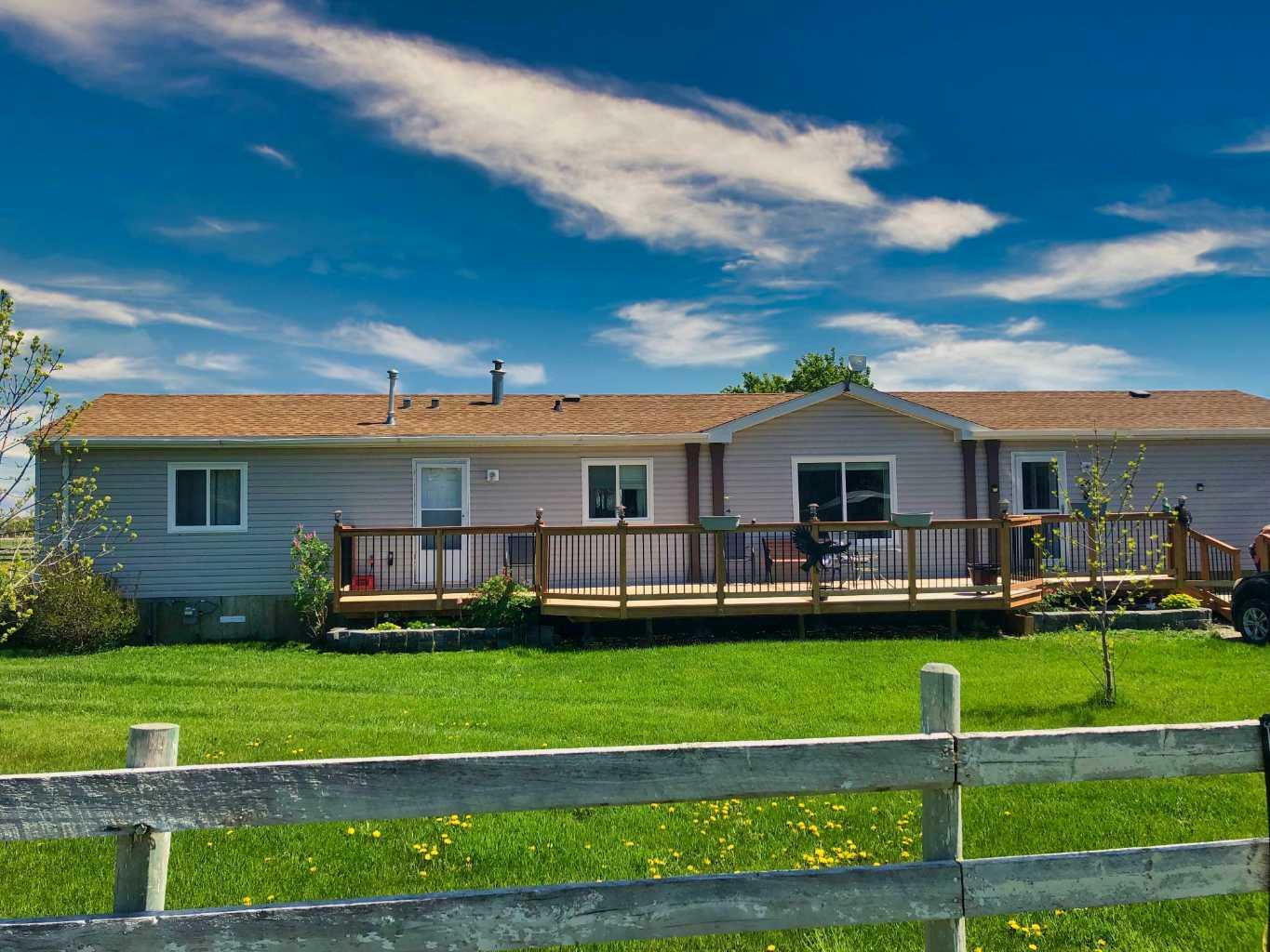 Property Photo: 26 1 Street E AB T0K 1E0