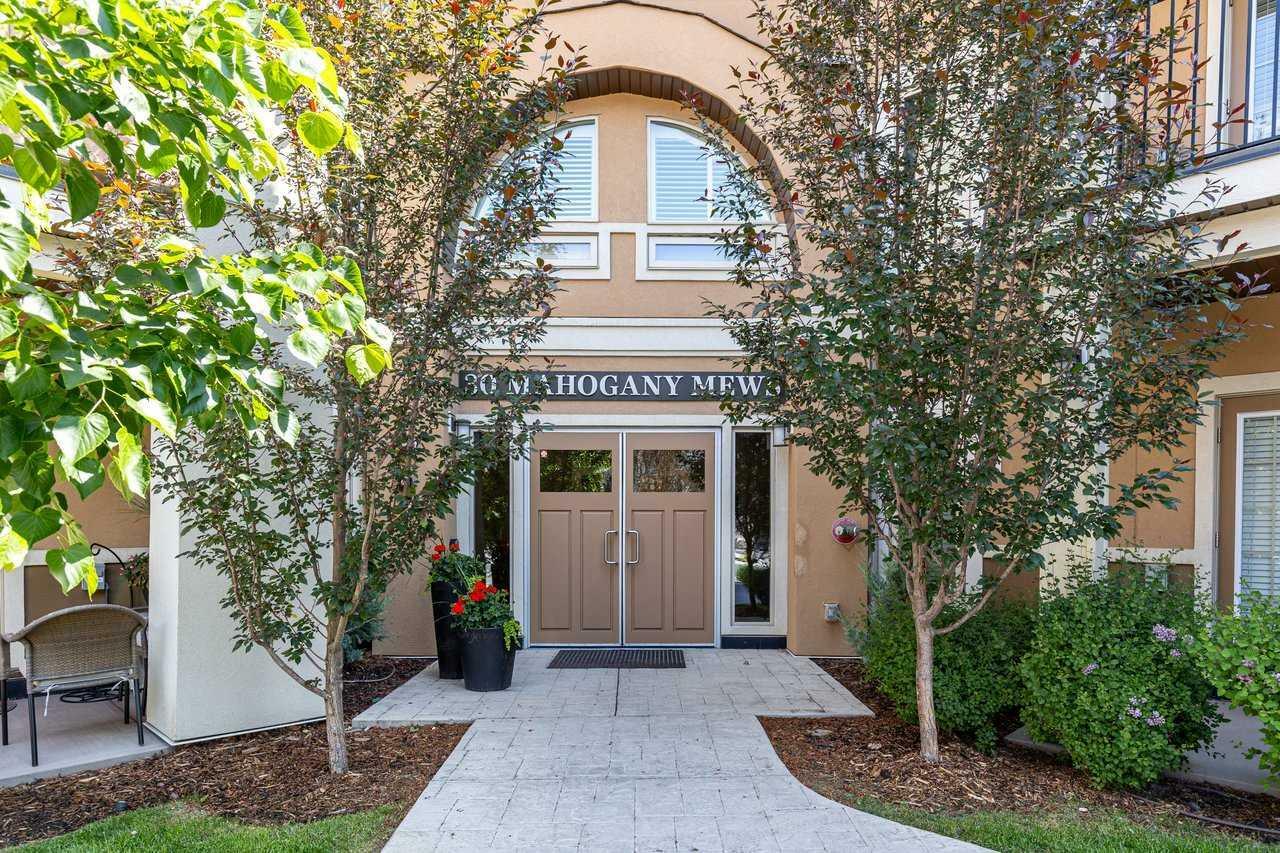 Property Photo: 30 Mahogany Mews SE 202 AB T3M 3H4