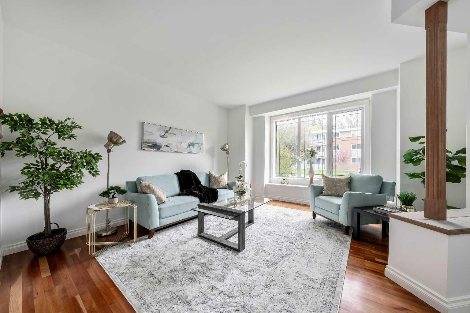 Property Photo: 1709 8 Avenue NW AB T2N 1C5
