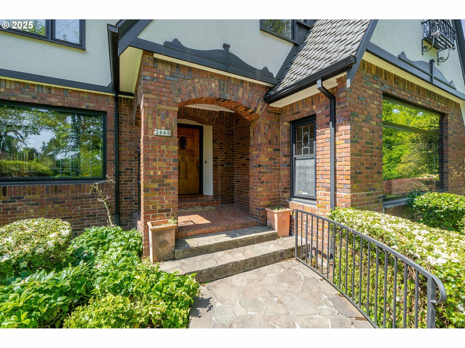 Property Photo: 2668 NW Cornell Rd OR 97210