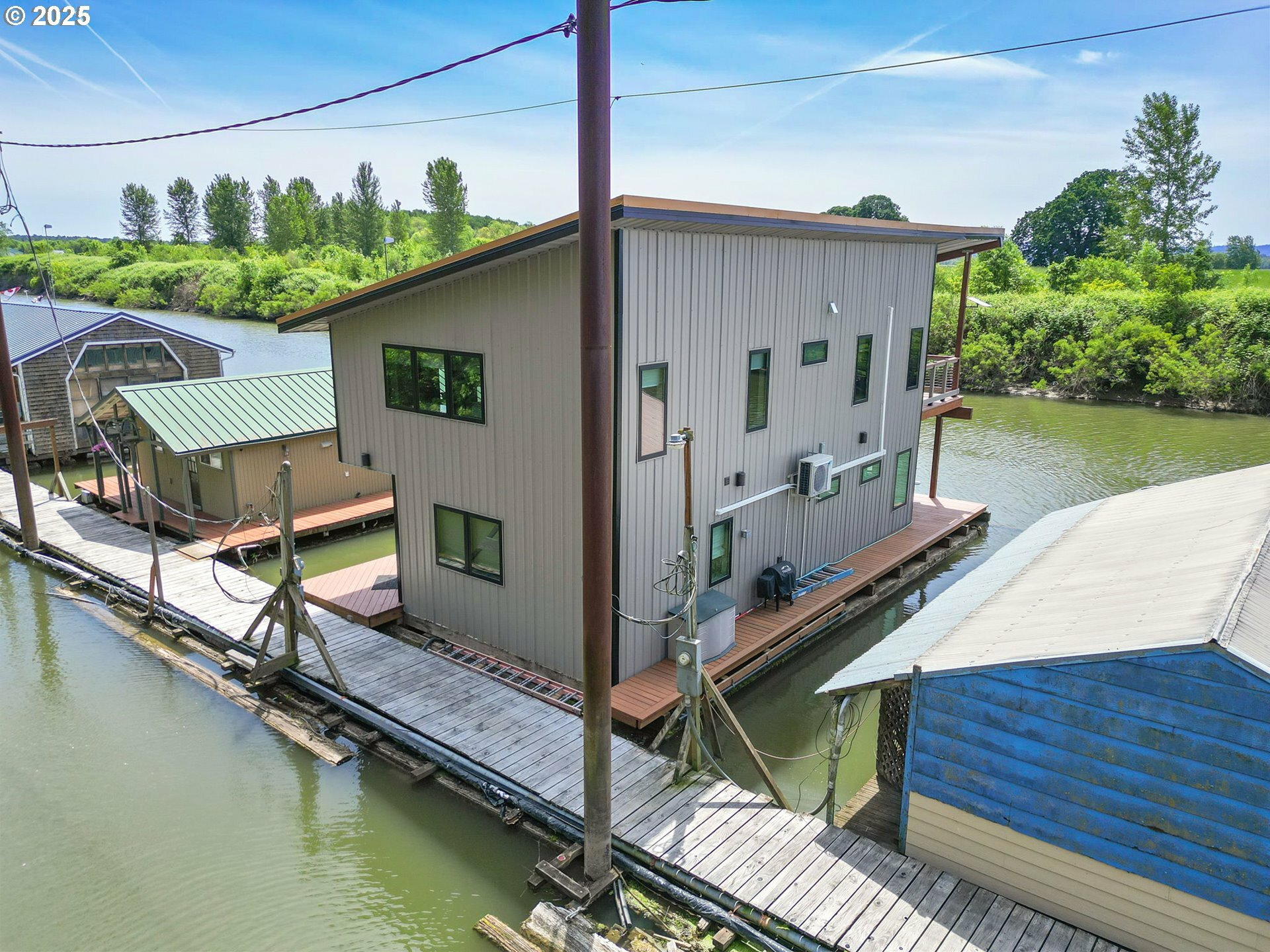Property Photo: 4911 NW 122nd St 65 WA 98685
