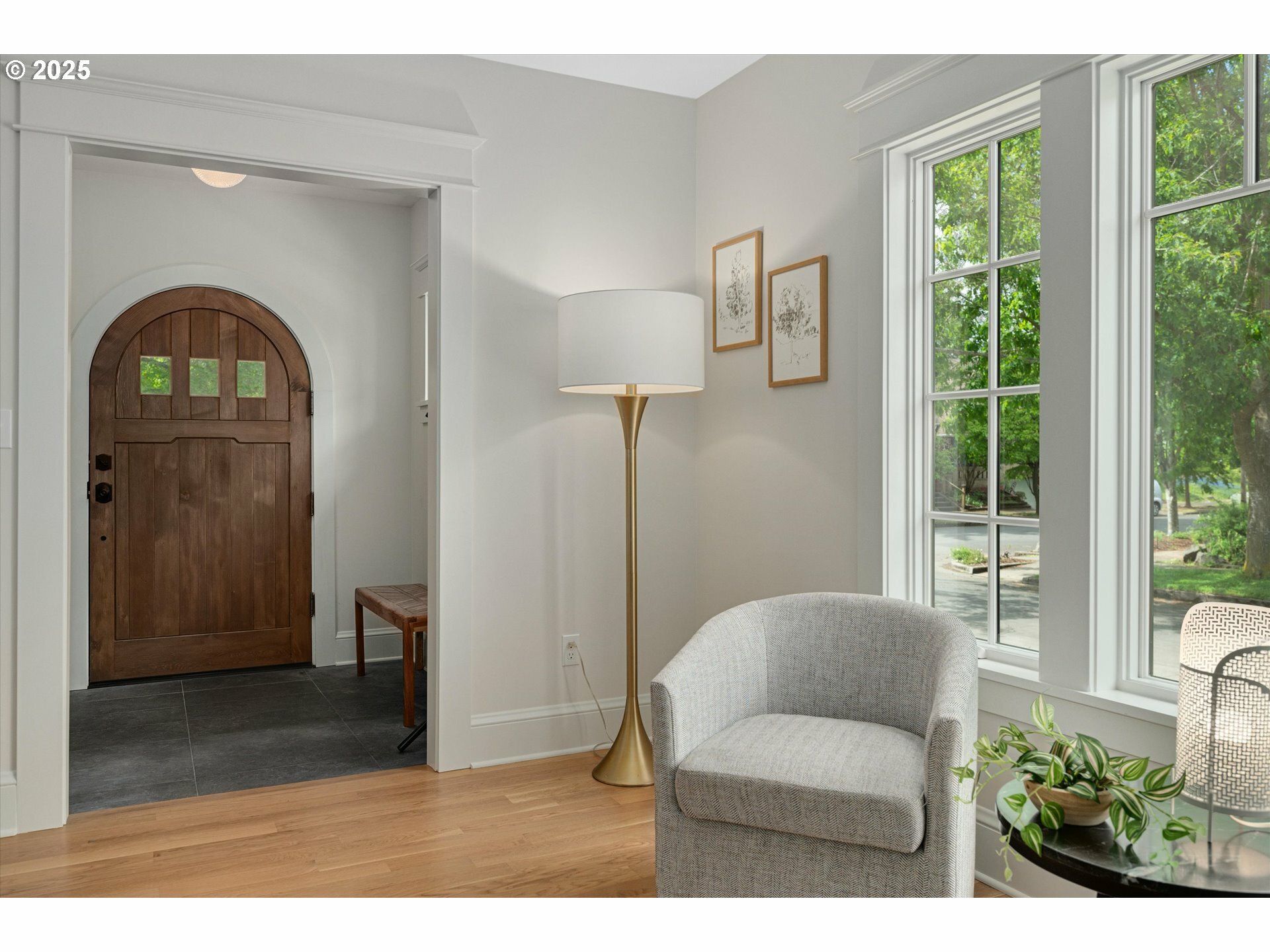 Property Photo: 4072 NE 24th Ave OR 97212