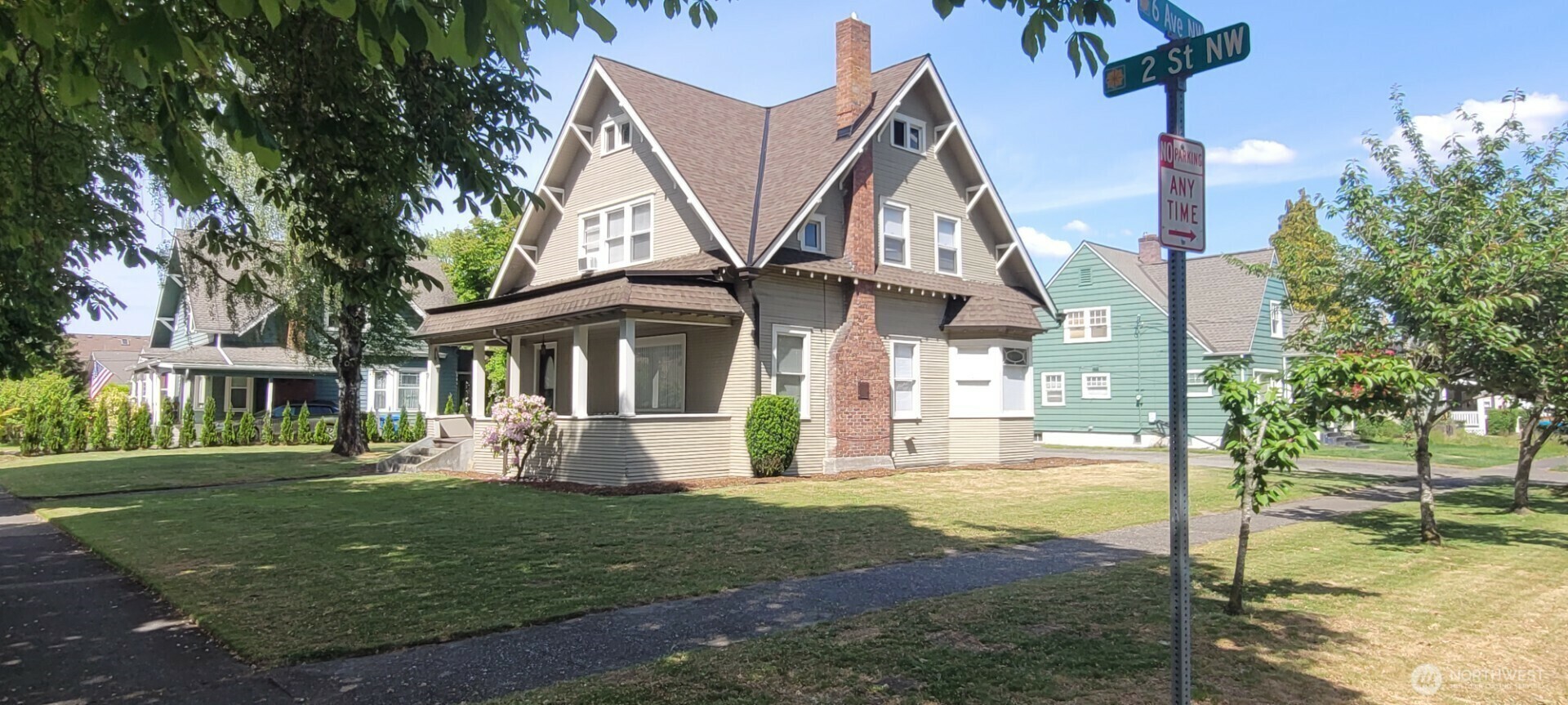 Property Photo: 603 2nd Street NW WA 98371