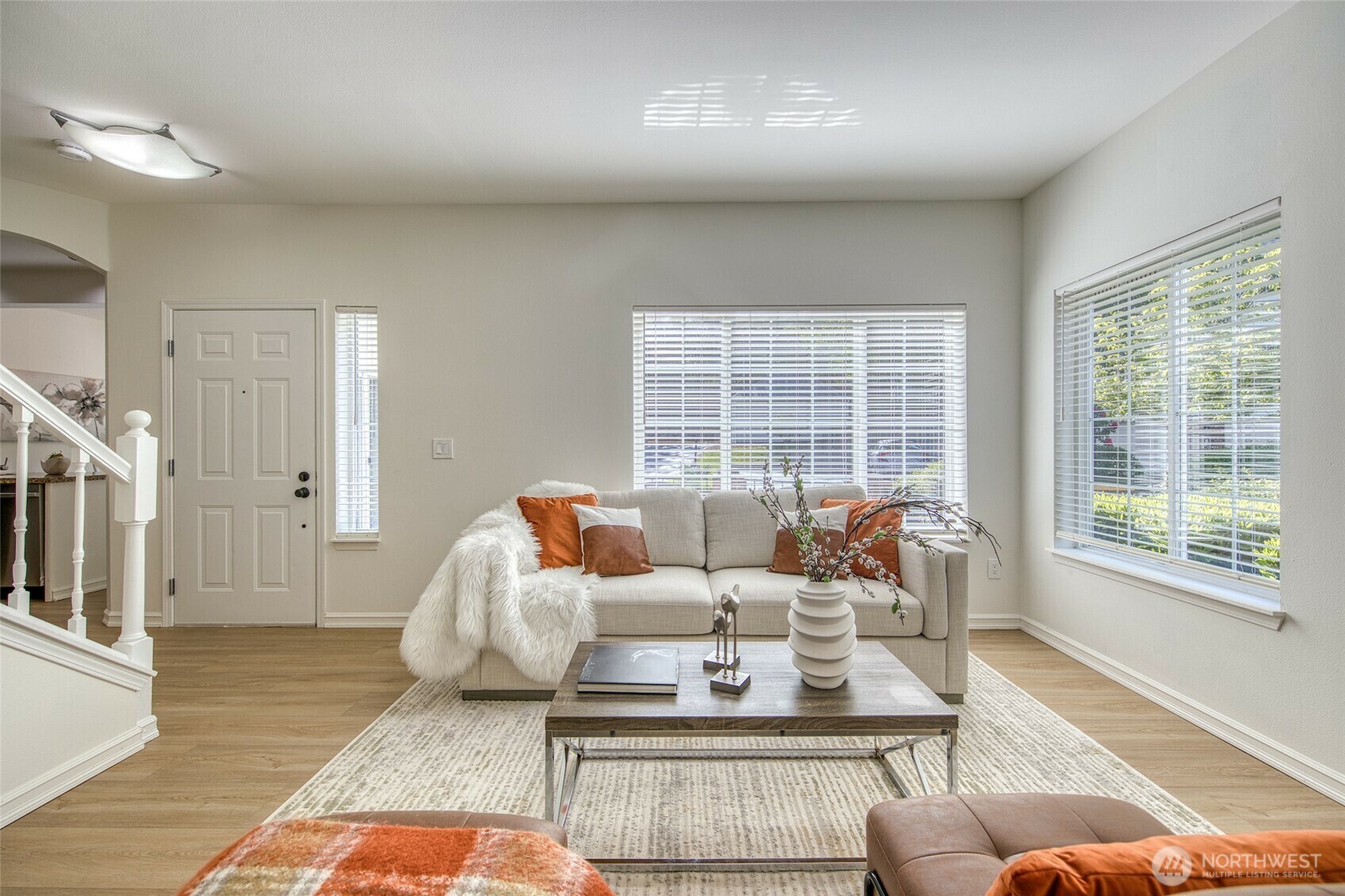 Property Photo: 10909 Avondale Road NE J137 WA 98052