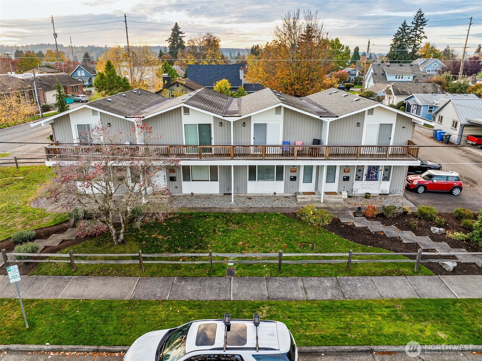 Property Photo:  334 340  4th Street SW  WA 98371 