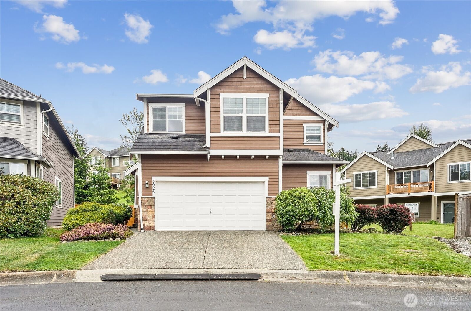 Property Photo: 4926 Diana Court SE 9 WA 98092