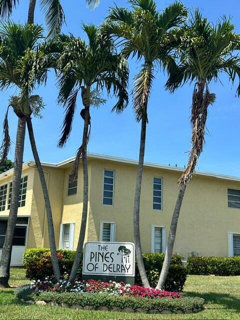 Property Photo: 1120 Mahogany Way 204 FL 33445