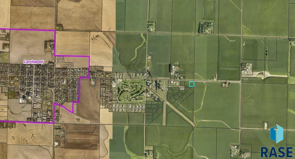 Property Photo: 1944 Airport Rd N IA 51241