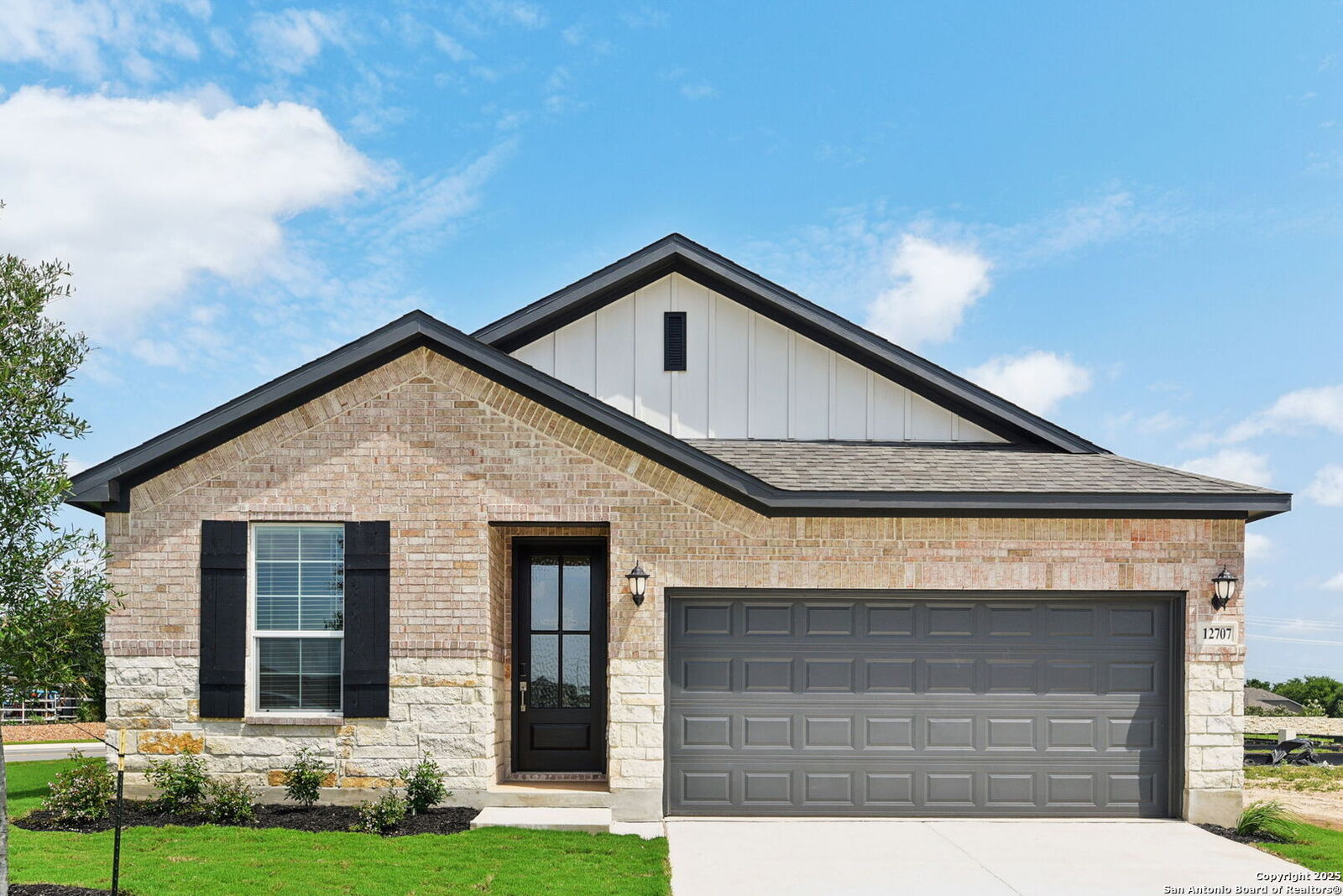 Property Photo: 12707 Horizon Crest TX 78154