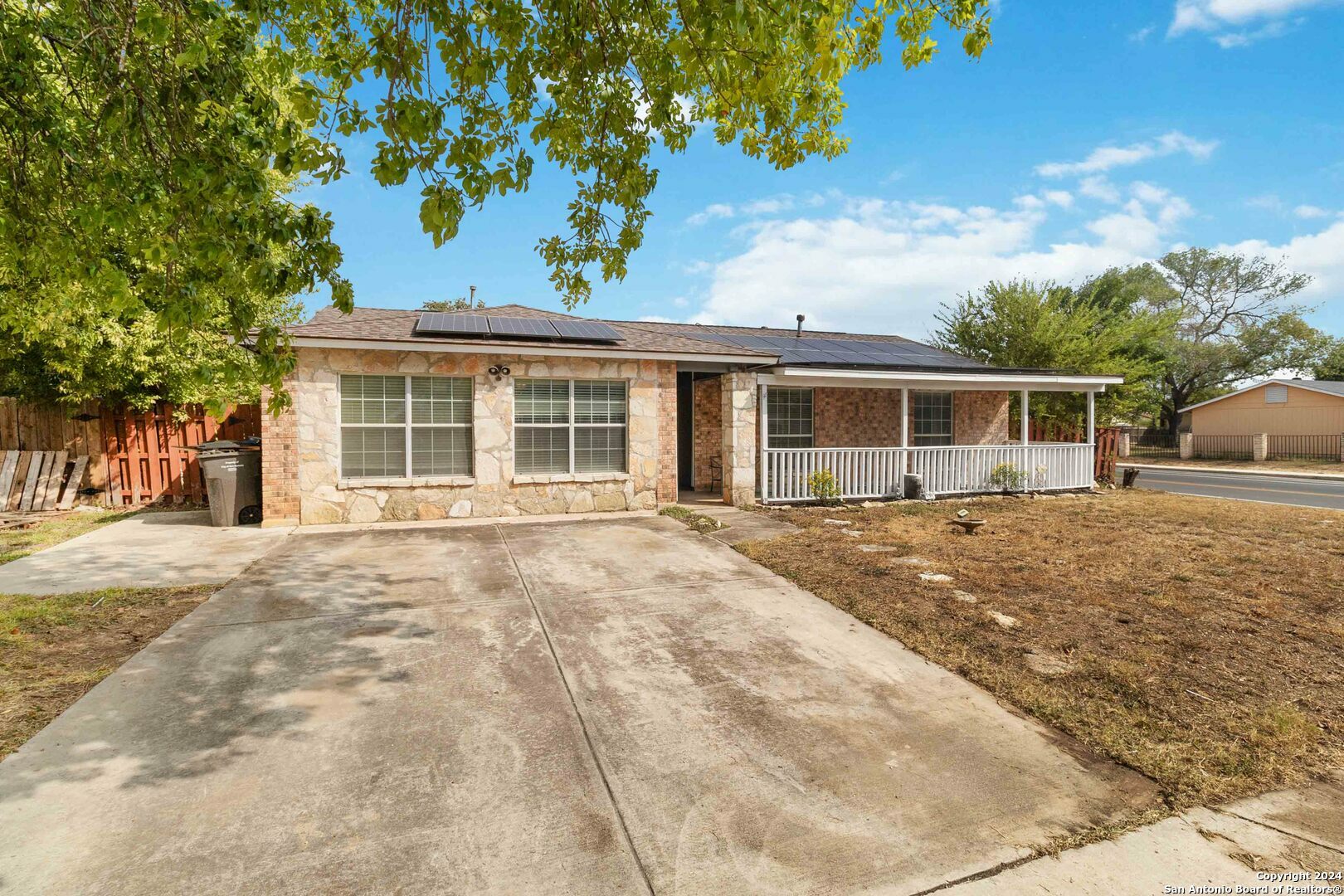 Property Photo: 7703 Pipers Swan TX 78251