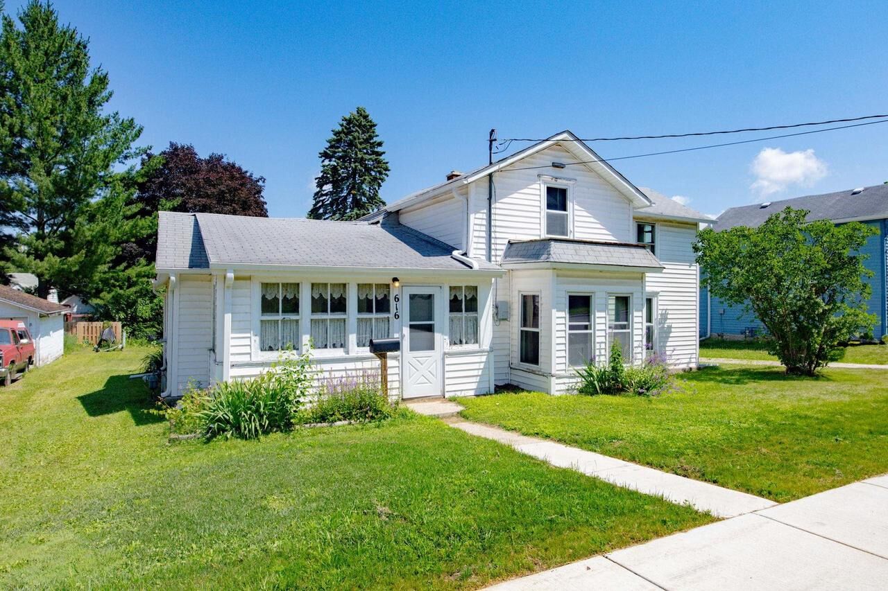 Property Photo: 616 West South Street WI 53589
