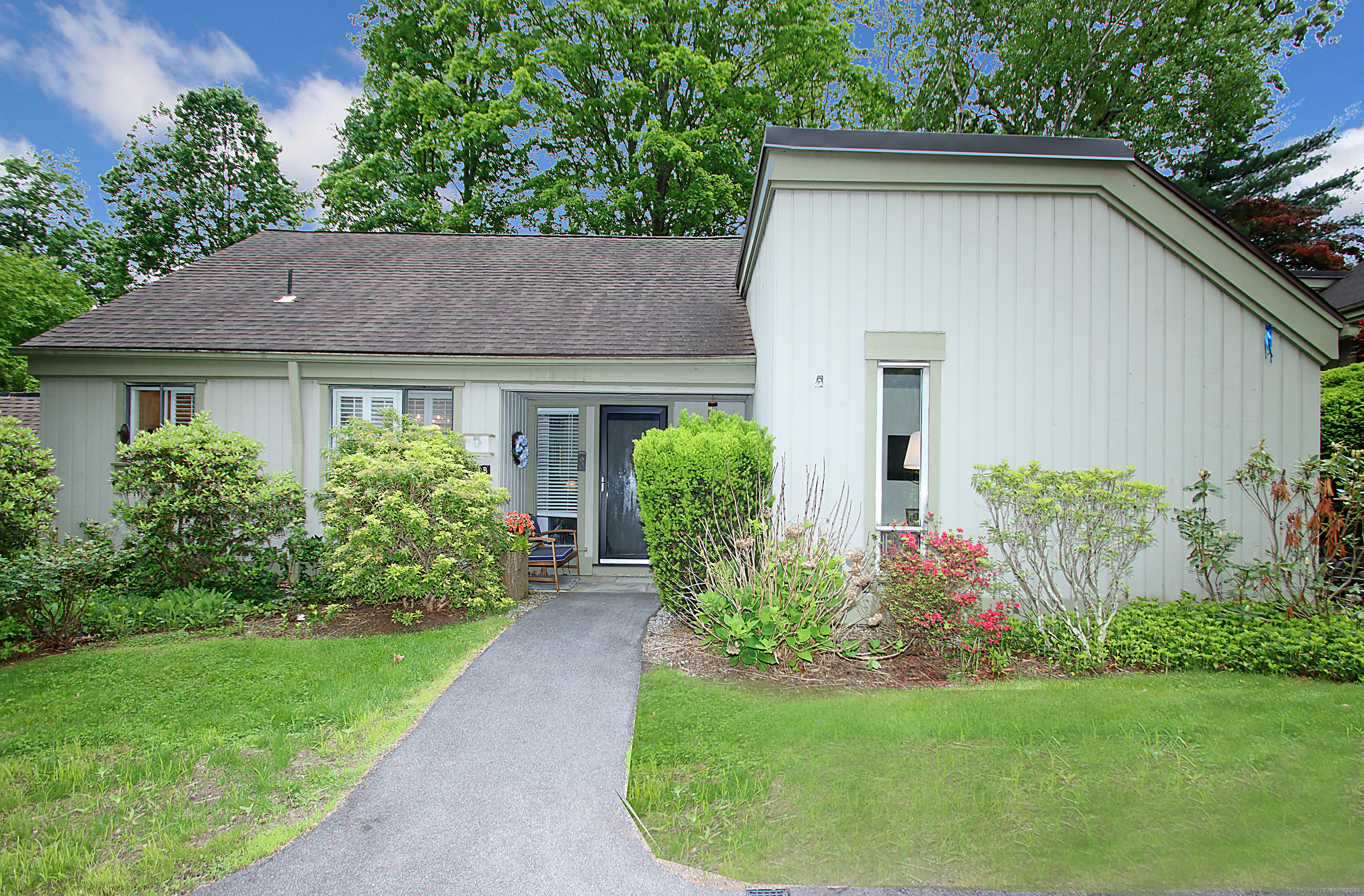 Property Photo: 278 Heritage Village B CT 06488