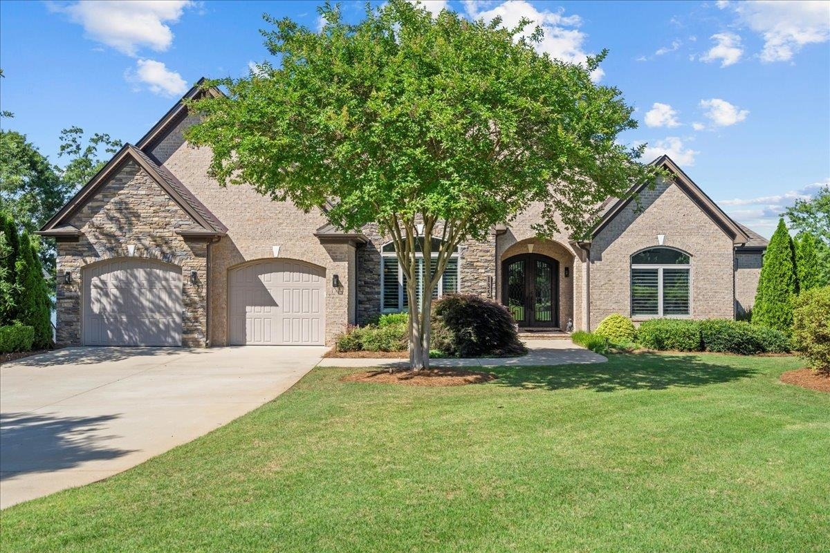 Property Photo: 135 Neal Pointe Drive SC 29323