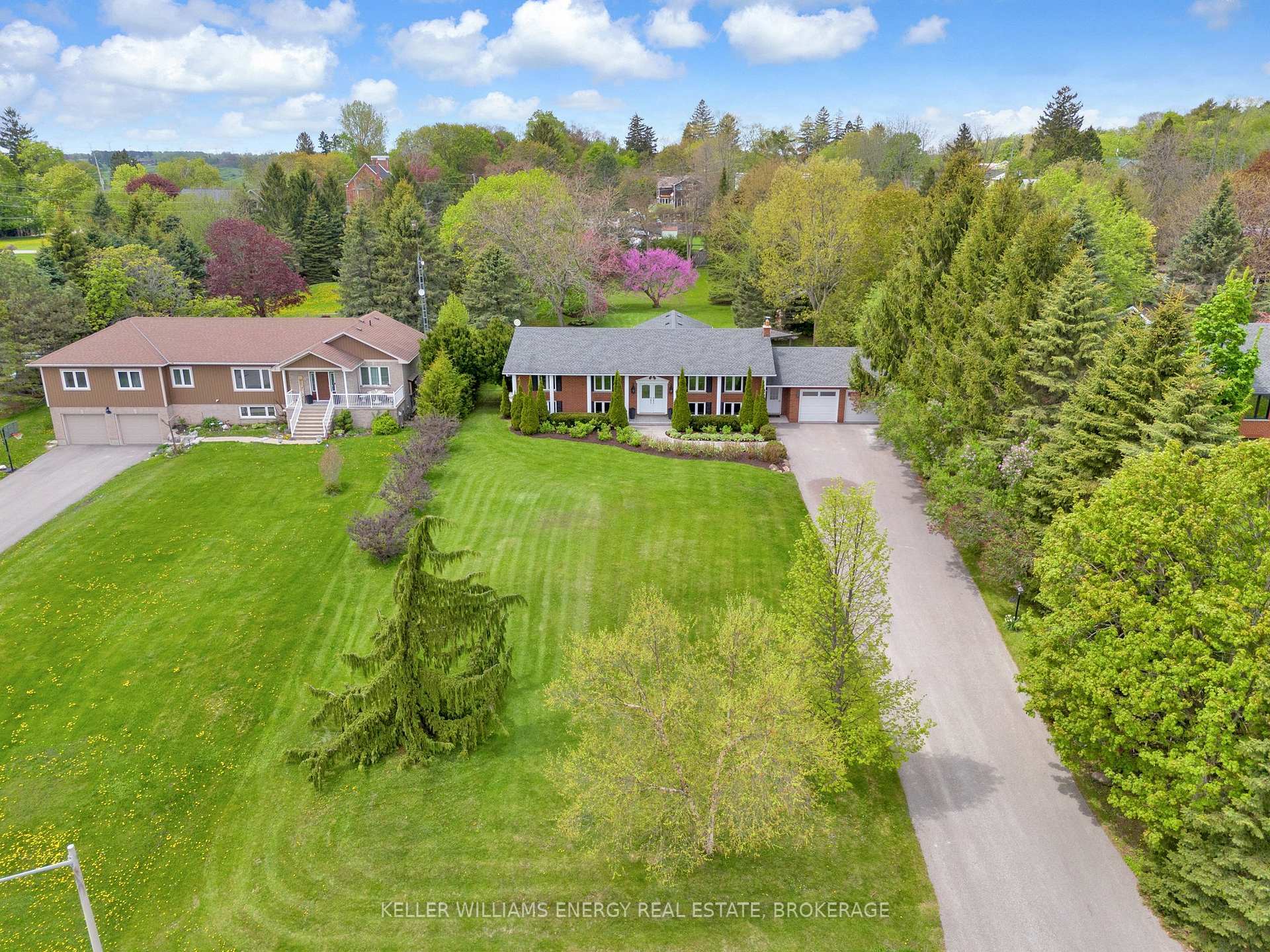 Property Photo:  90 Potters Lane  ON L0B 1J0 