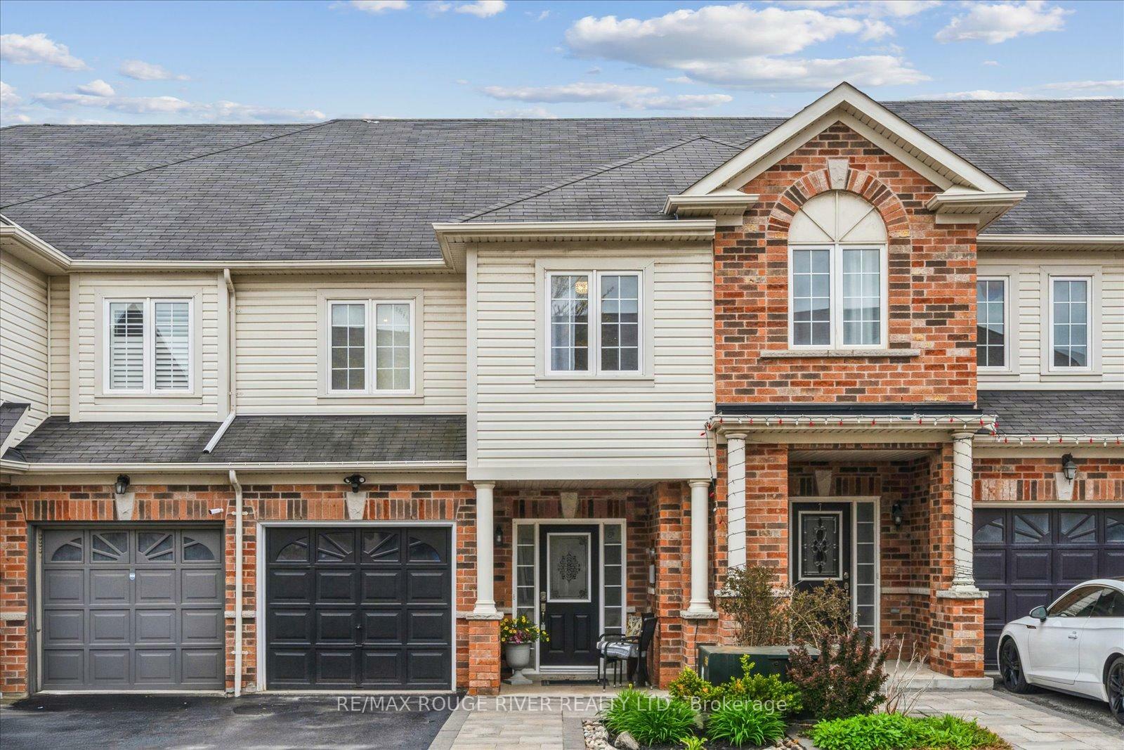 Property Photo: 5 Delight Way ON L1M 0G1