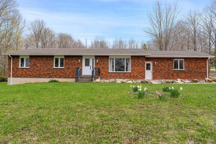 Property Photo:  205 Napoleon Street  ON N0C 1E0 