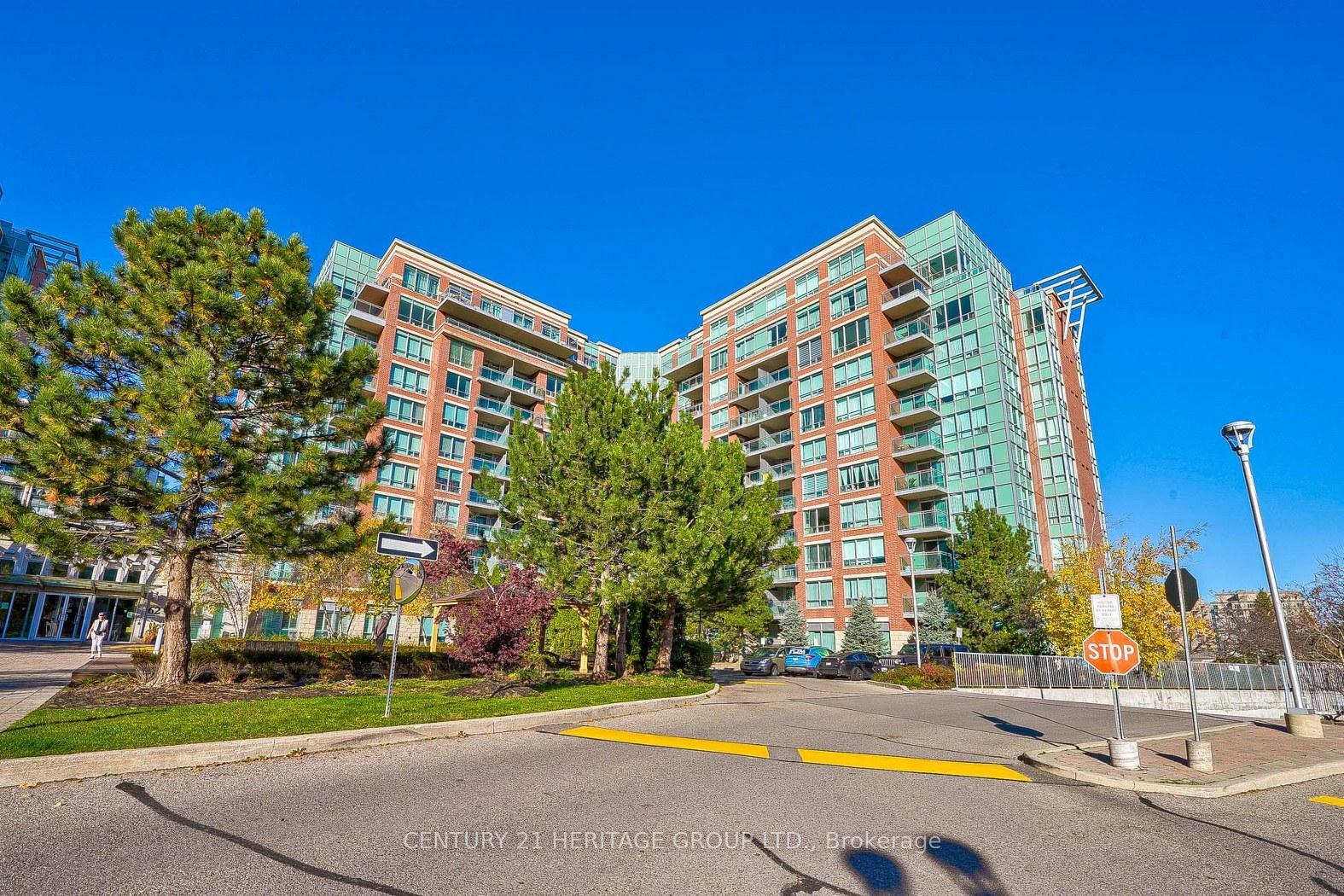 62 Suncrest Boulevard 703  Markham ON L3T 7Y6 photo
