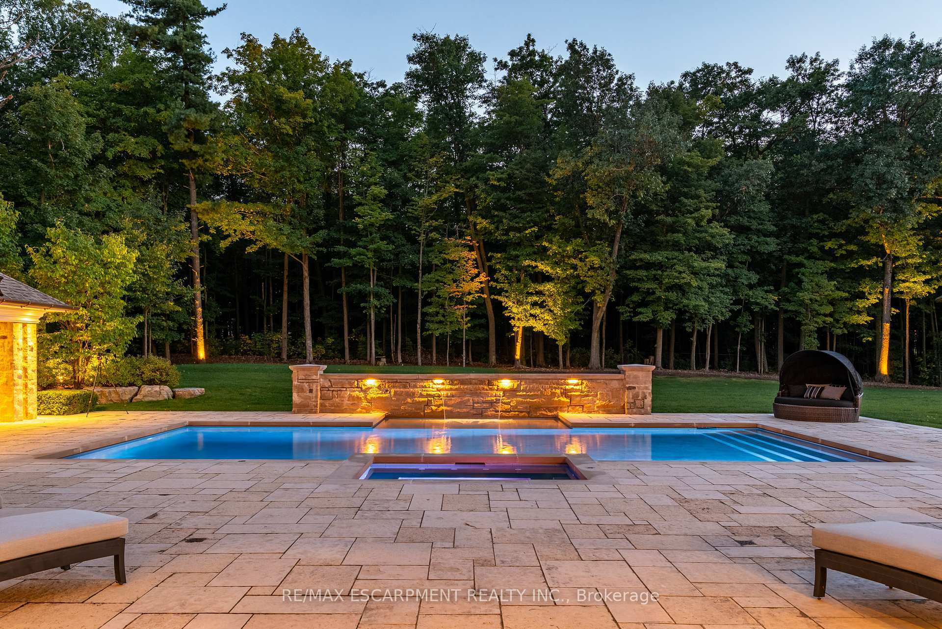 Property Photo: 4472 Escarpment Drive ON L7M 0T8