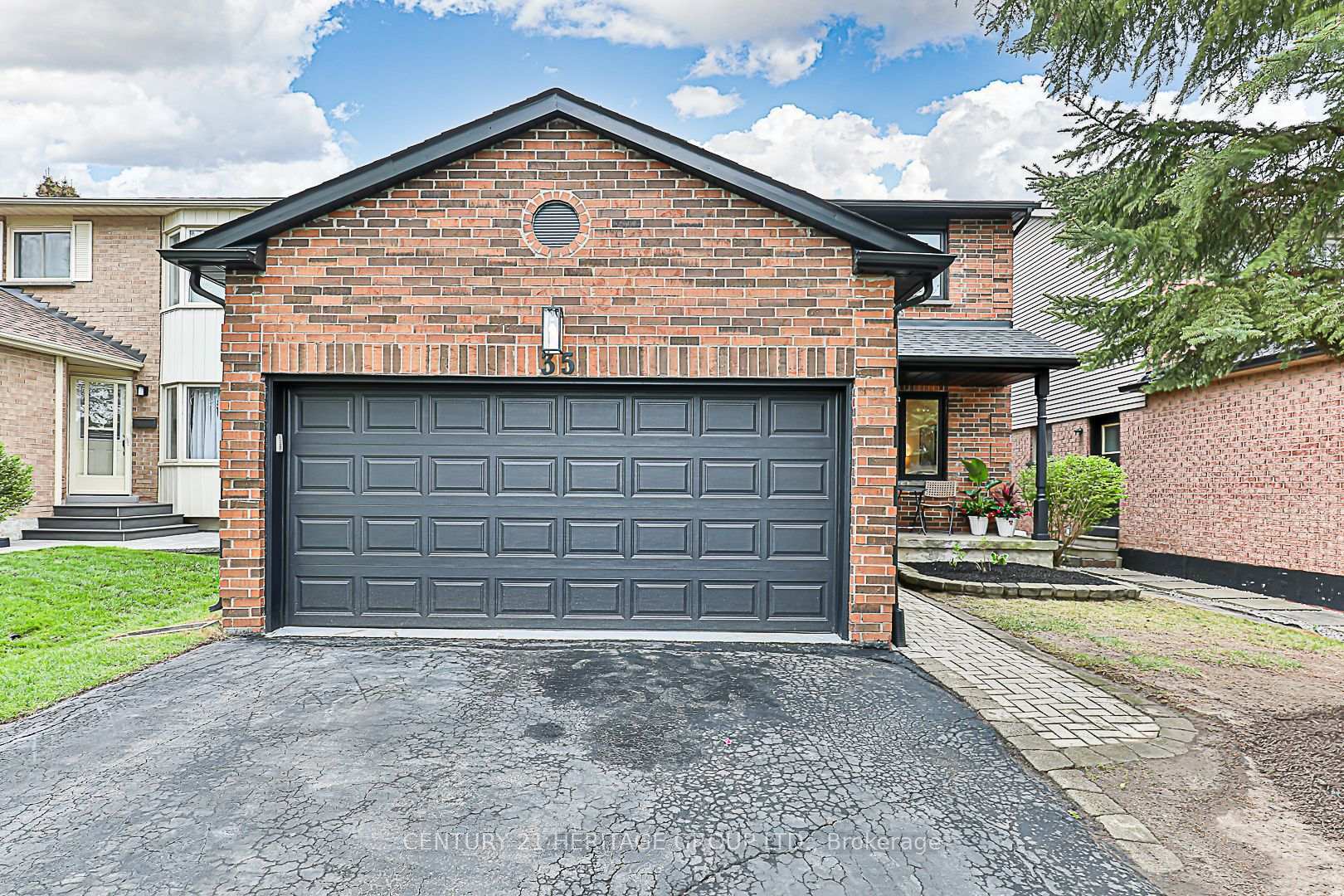 35 Buchanan Crescent  Aurora ON L4G 5K4 photo