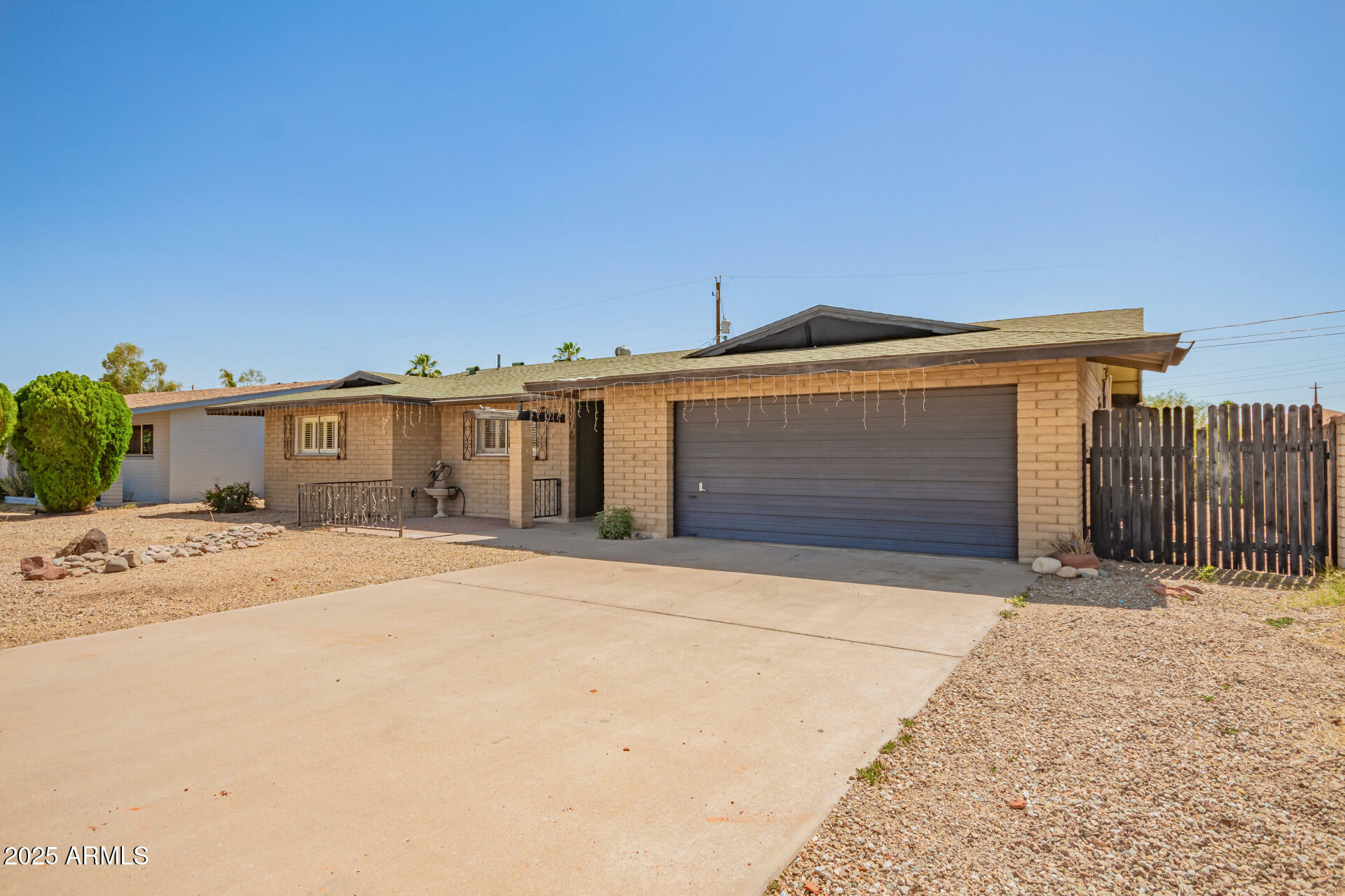Property Photo: 3825 W Royal Palm Road AZ 85051